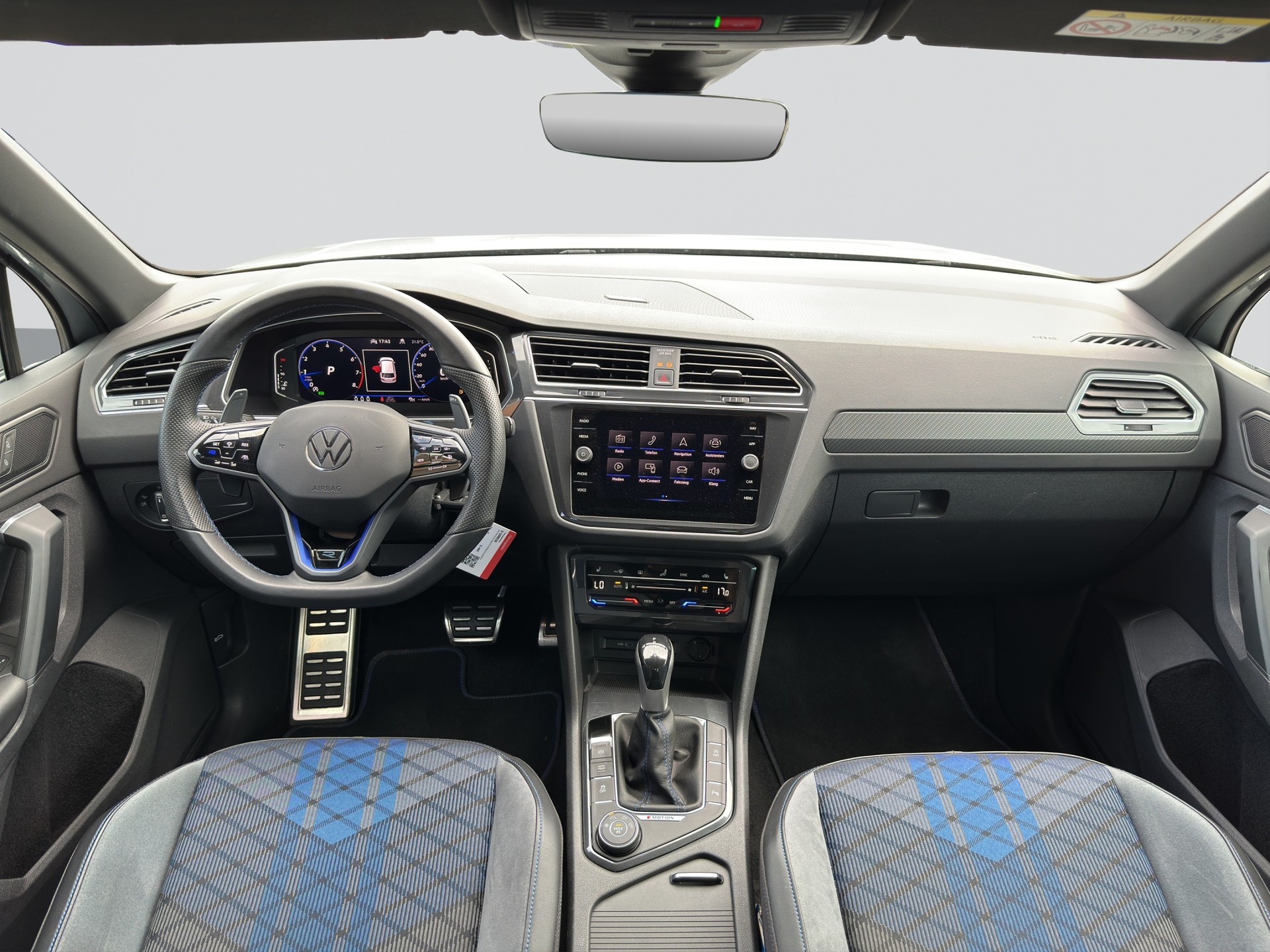 VW Tiguan 2.0TSI R 4Motion DSG-image-13