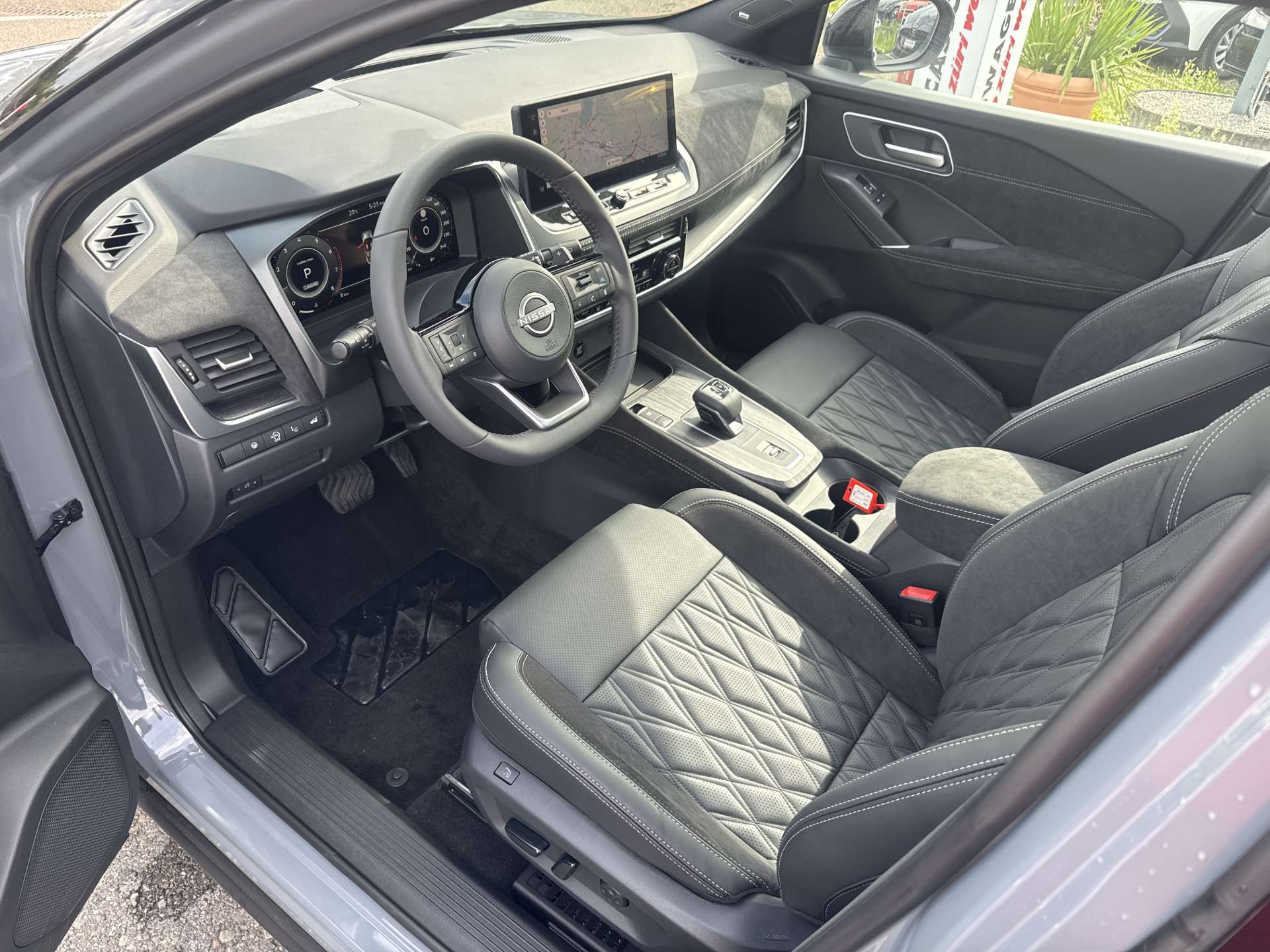 NISSAN Qashqai 1.3 DIG-T MHEV Tekna+ Xtronic-Automat-image-5