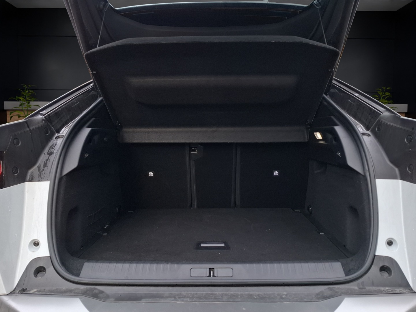 PEUGEOT 3008 145 e-DCS GT-image-8