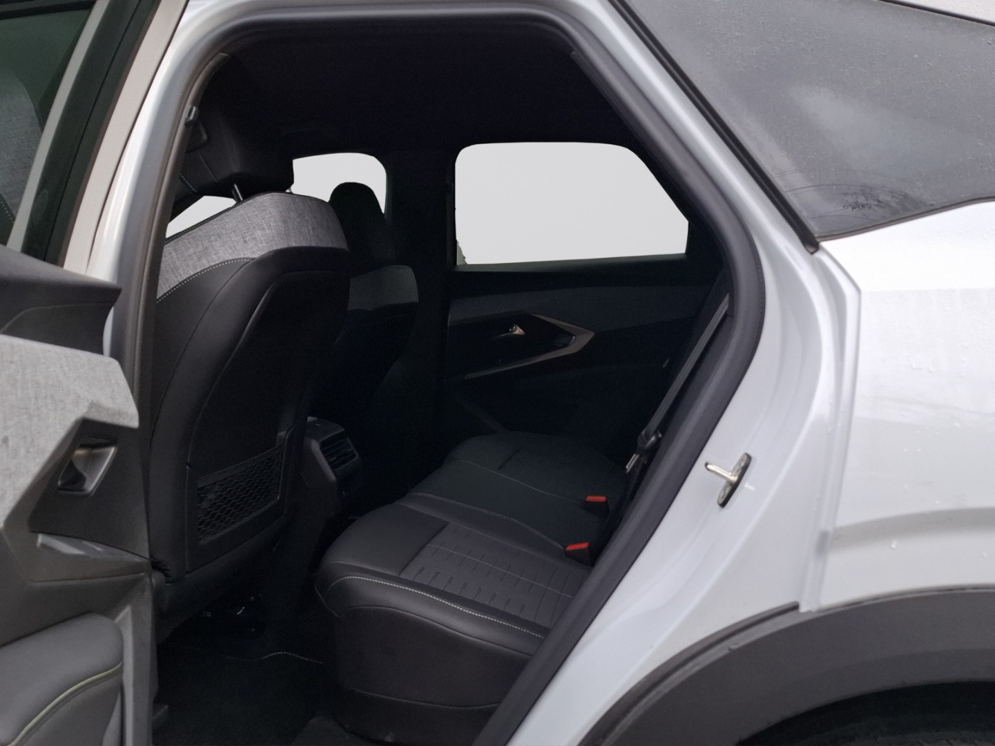 PEUGEOT 3008 145 e-DCS GT-image-7
