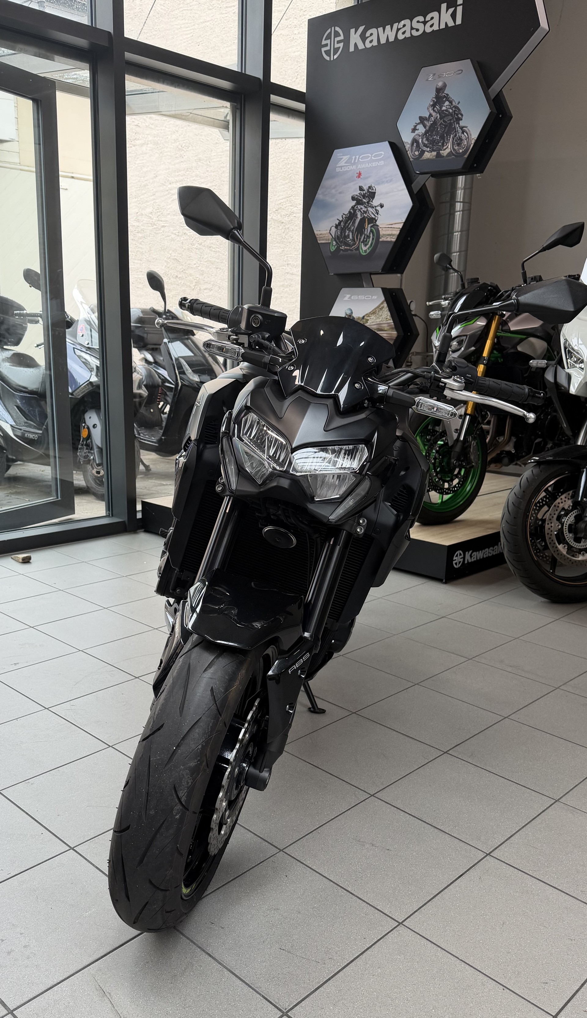 KAWASAKI Z 900-image-2