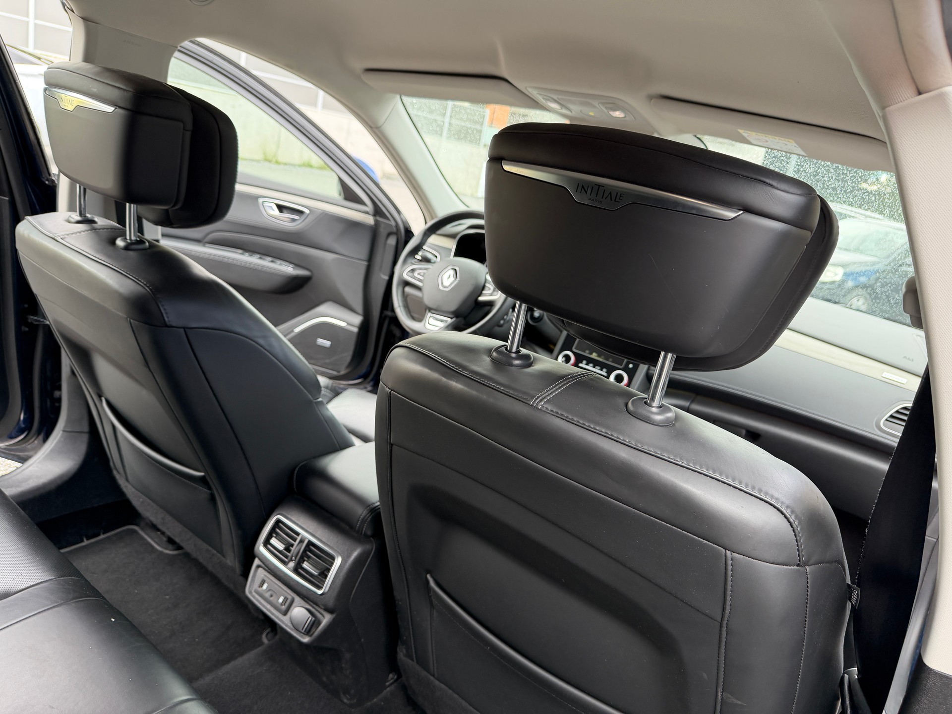 RENAULT Talisman Grandtour 1.6 dCi Initiale Paris EDC-image-11