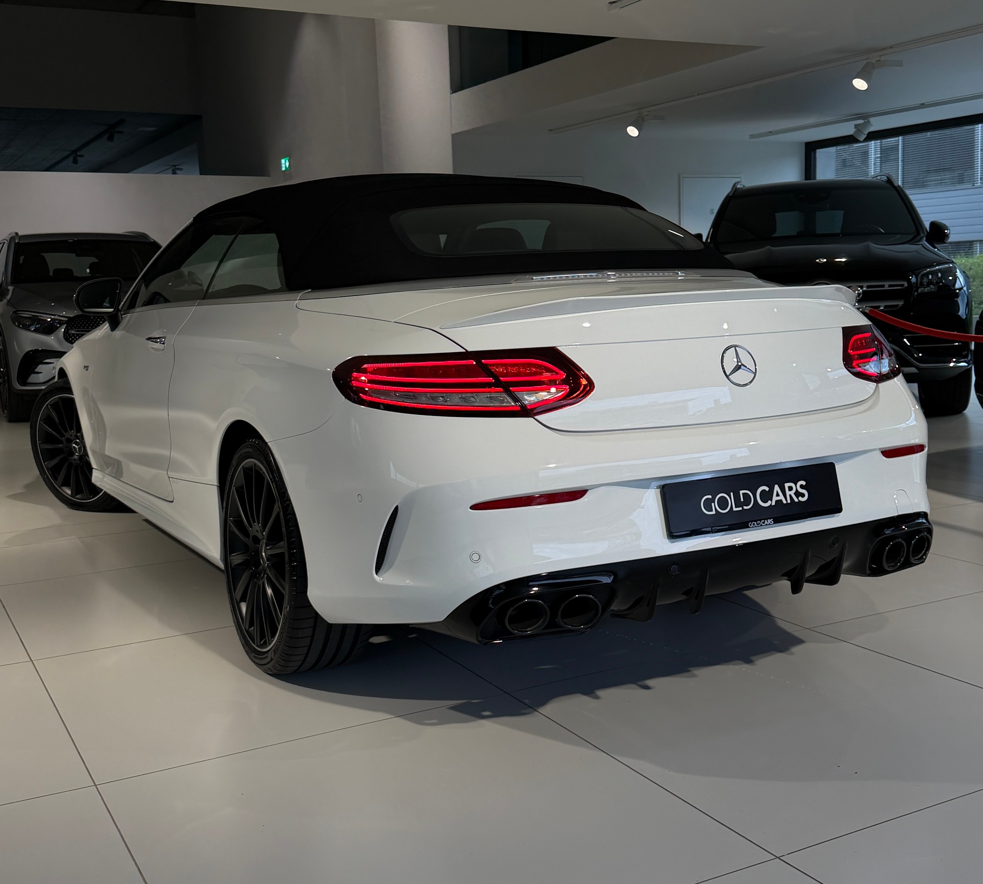 MERCEDES-BENZ C 43 Cabriolet AMG 4Matic 9G-Tronic-image-4