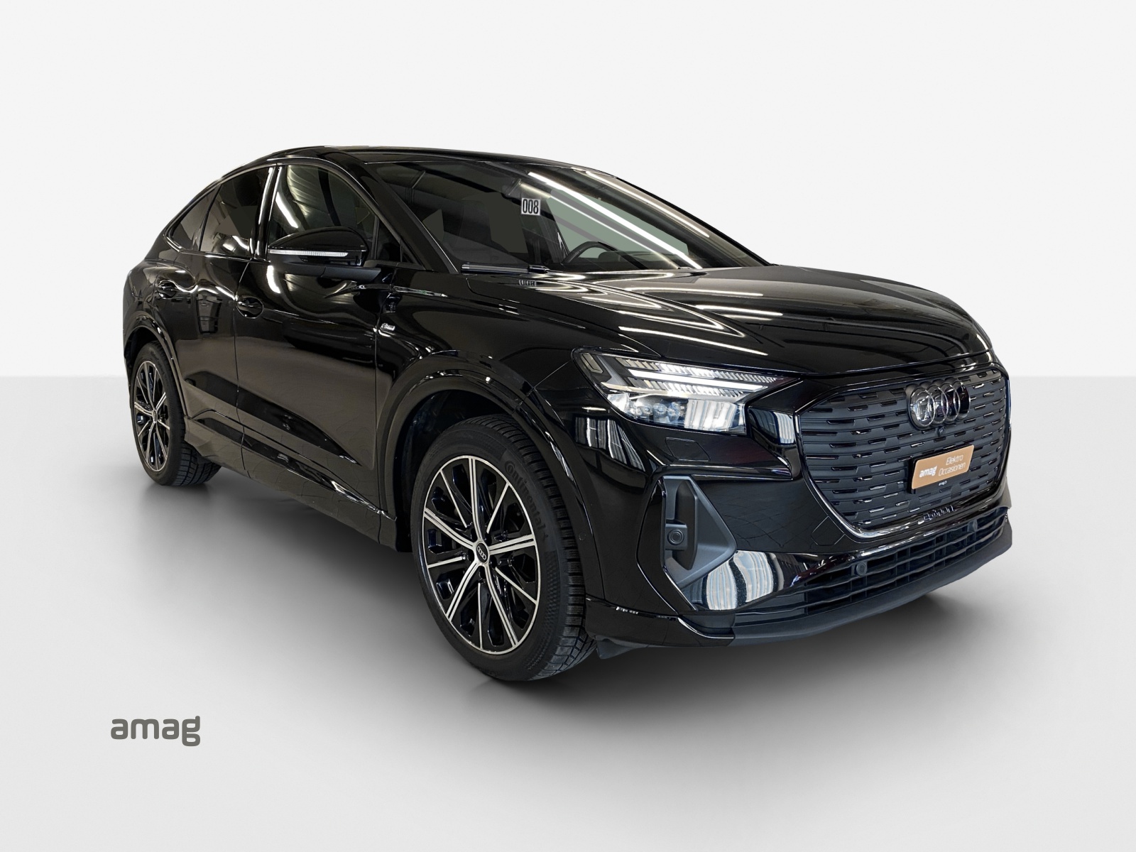 AUDI Q4 SB 45 e-tron quattro-image-6