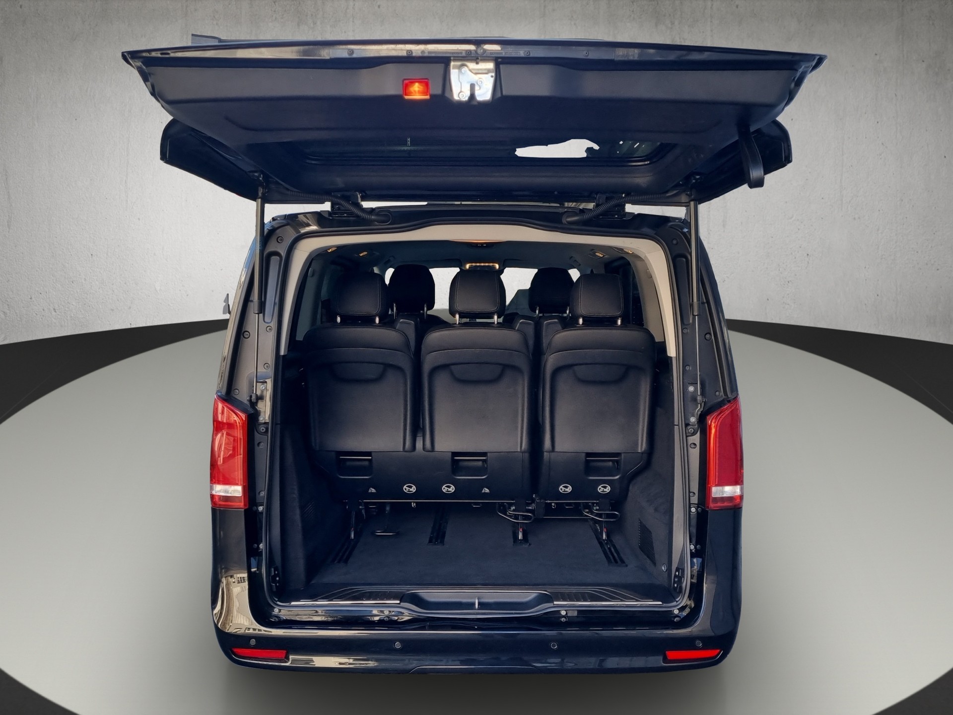MERCEDES-BENZ V 250 d Avantgarde lang 4matic Van-image-13