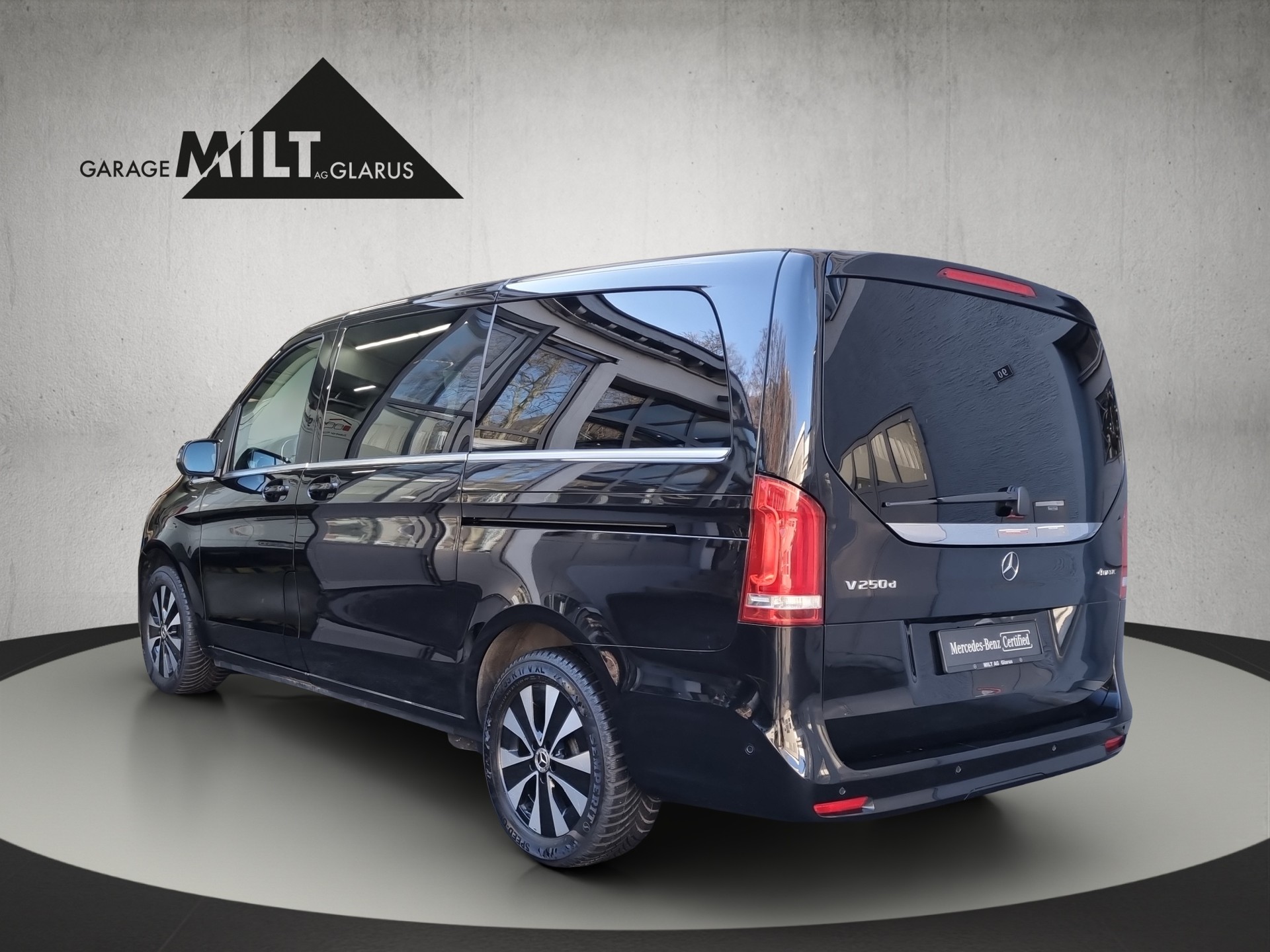MERCEDES-BENZ V 250 d Avantgarde lang 4matic Van-showroom-element-3