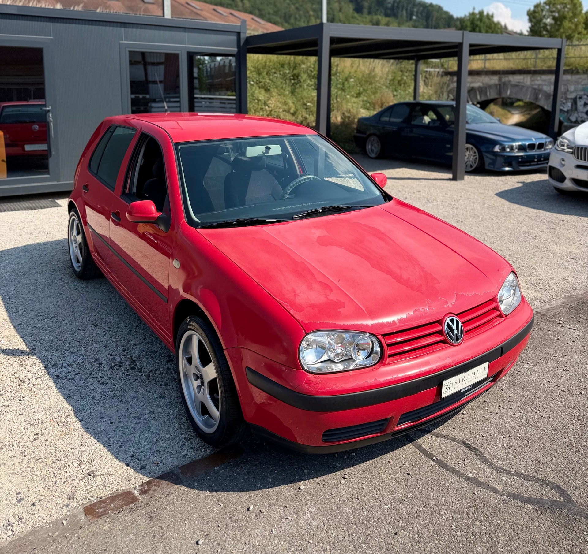 VW Golf 2.0 Comfortline **Automat**-image-1