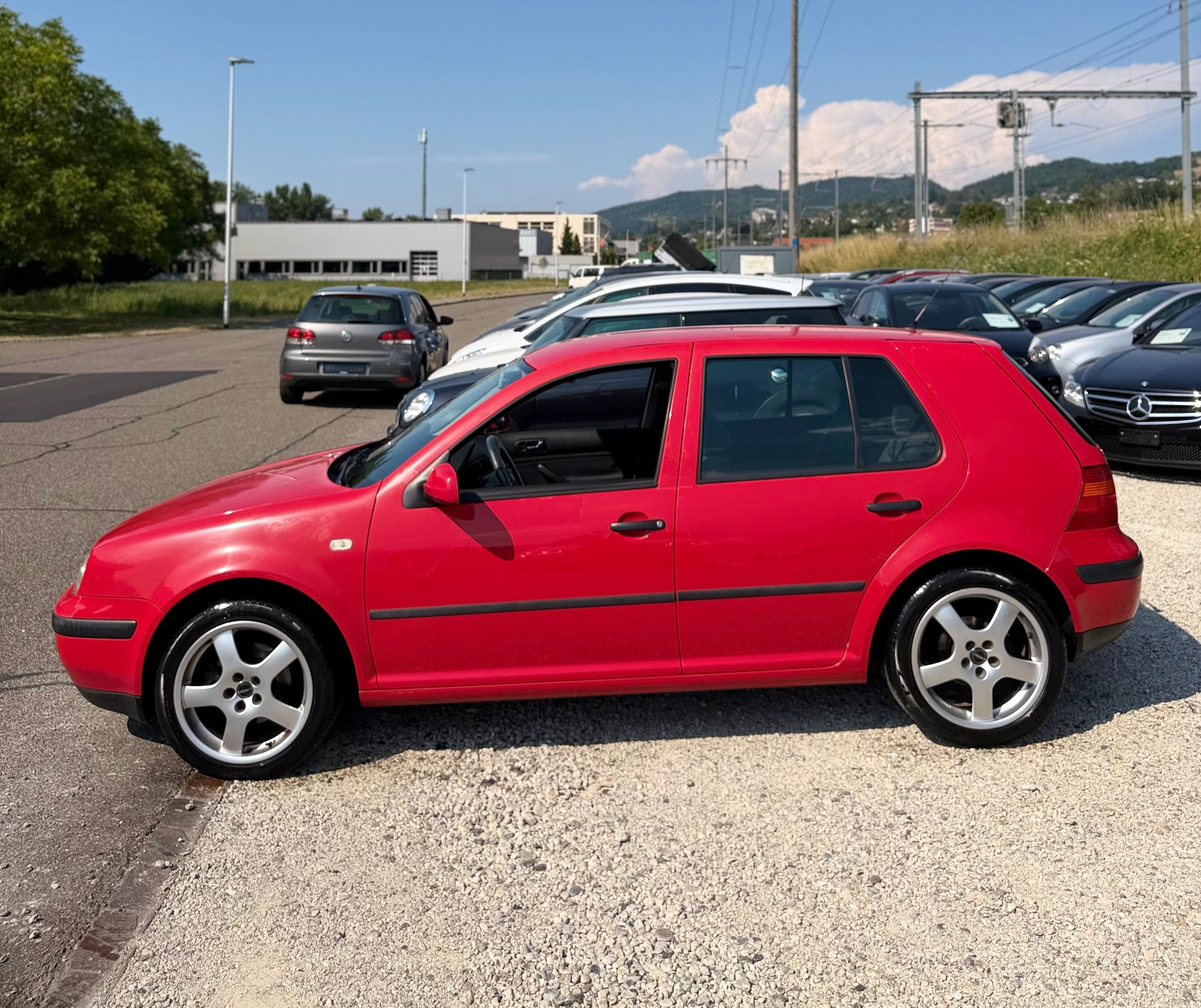 VW Golf 2.0 Comfortline **Automat**-image-8