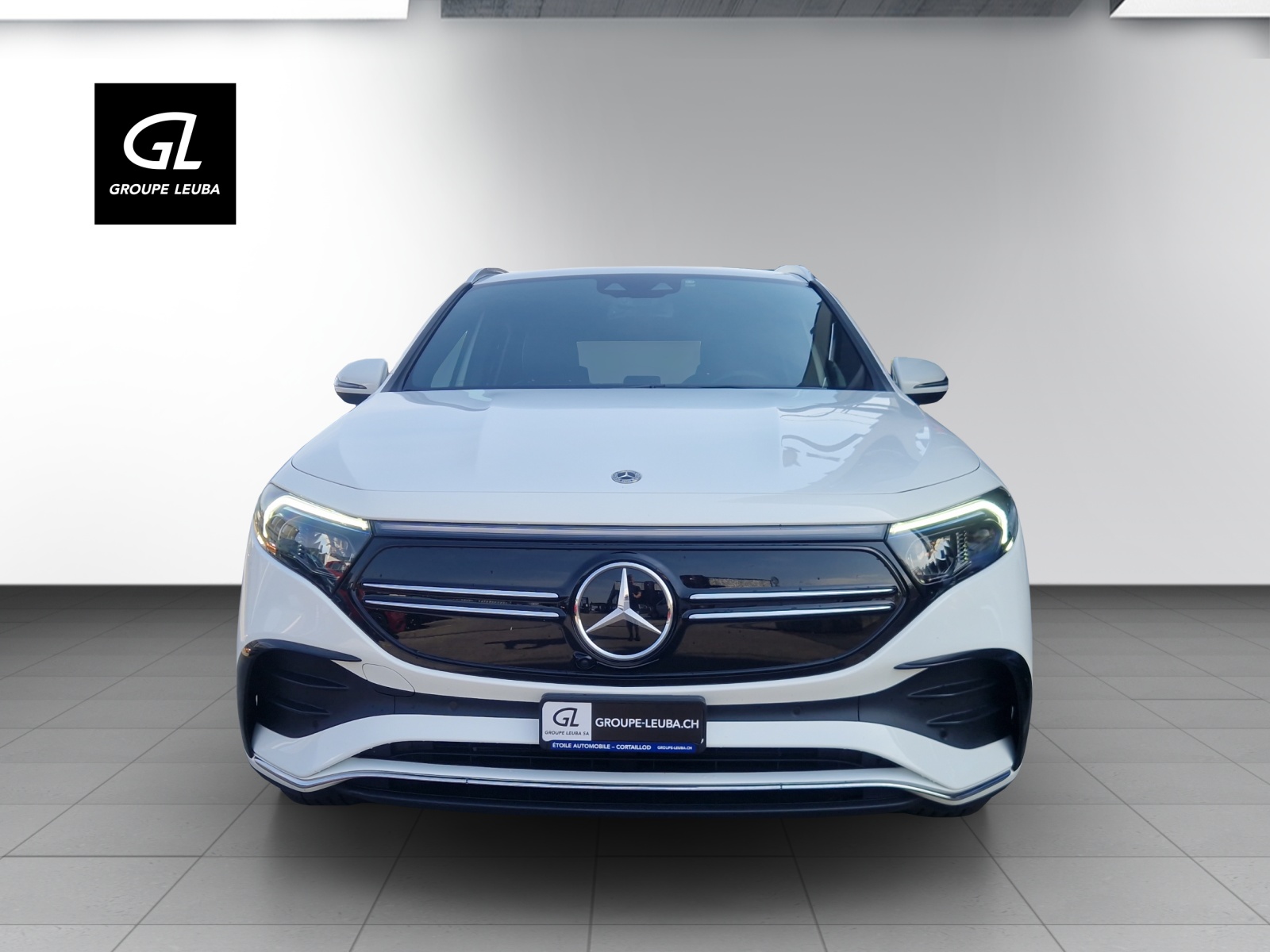 MERCEDES-BENZ EQA 250 AMG Line AMG Line-showroom-element-2
