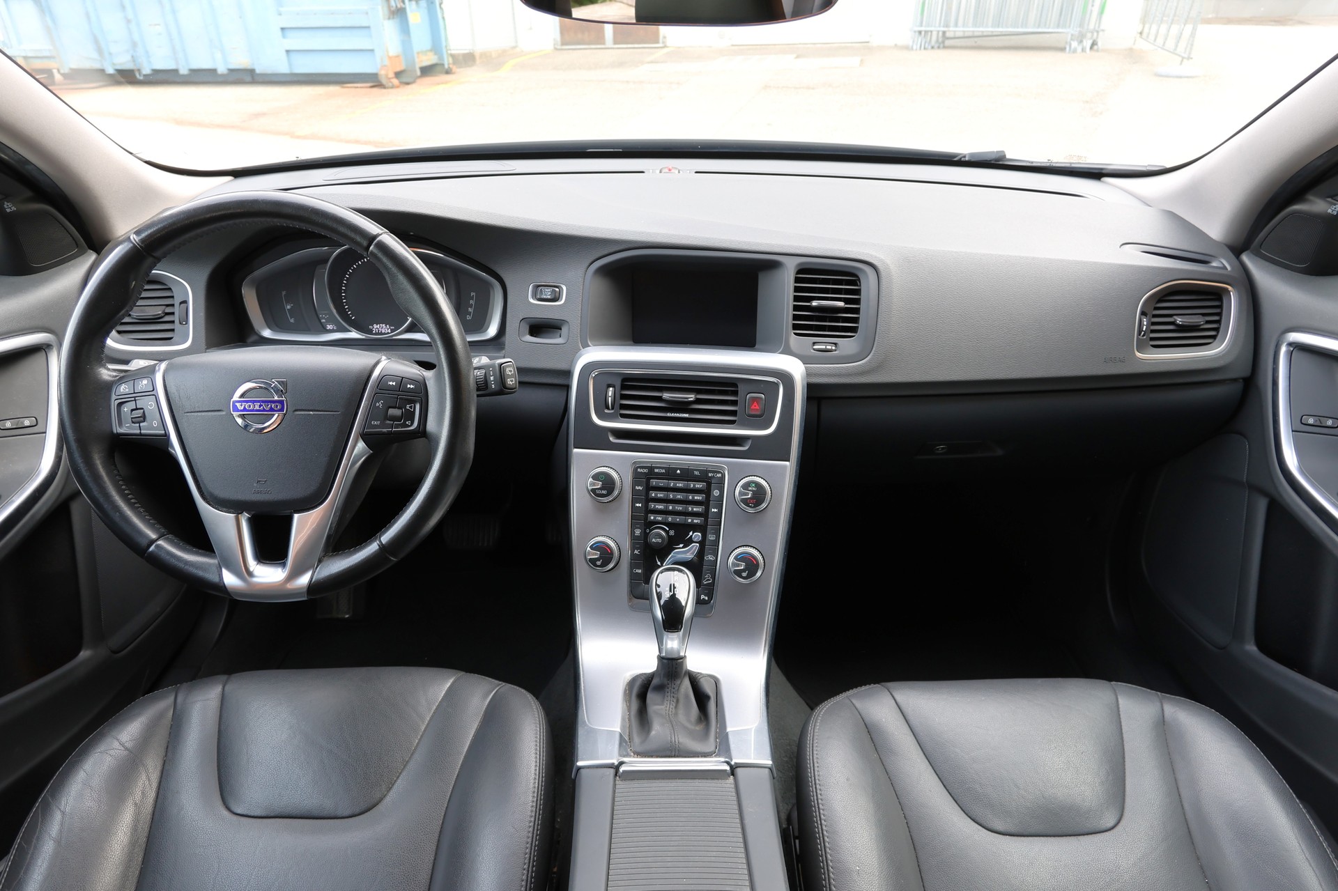 VOLVO V60 Cross Country T5 AWD Summum Geartronic-showroom-element-3