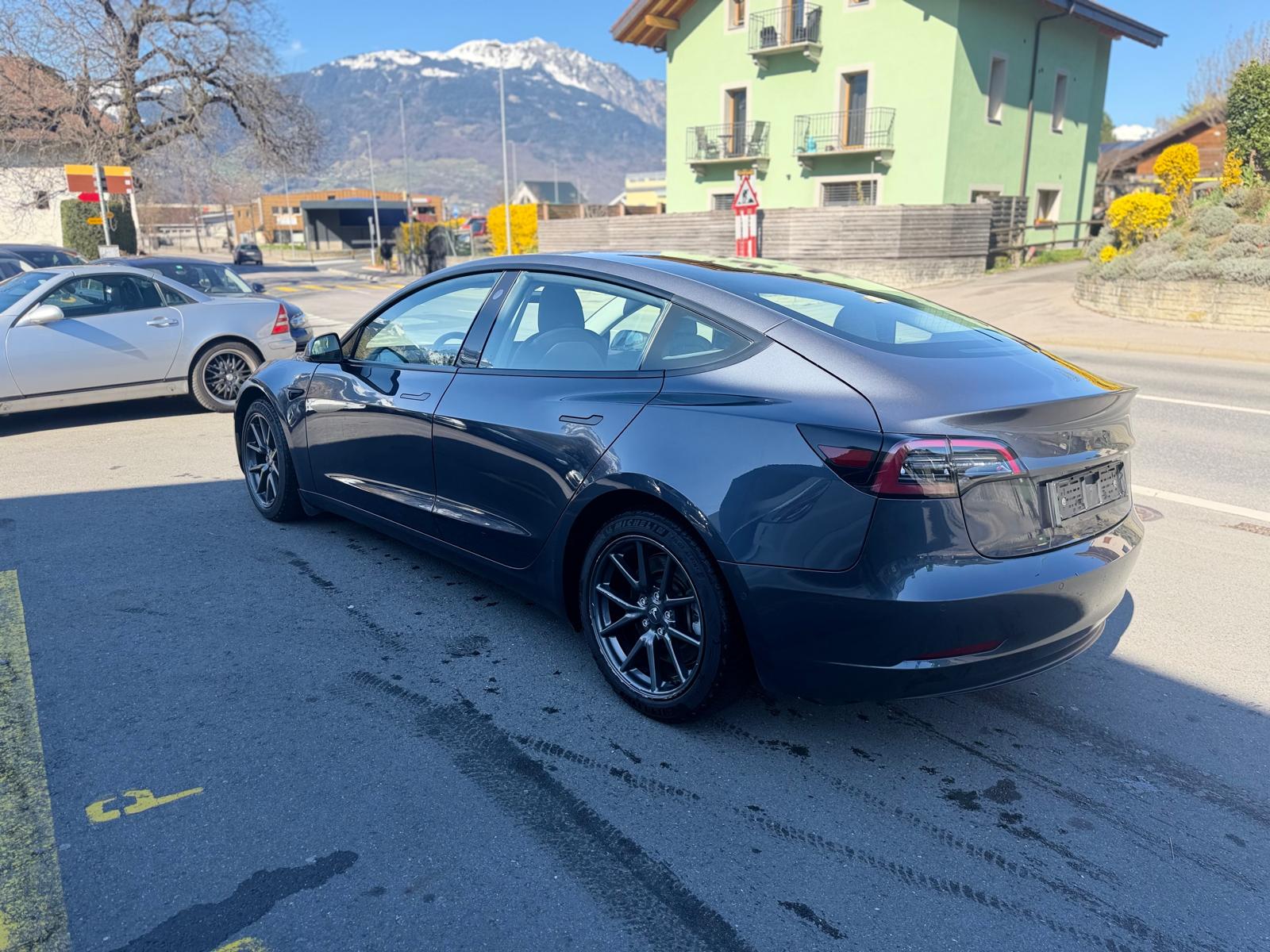 TESLA MODEL 3 Long Range Dual Motor AWD-image-5
