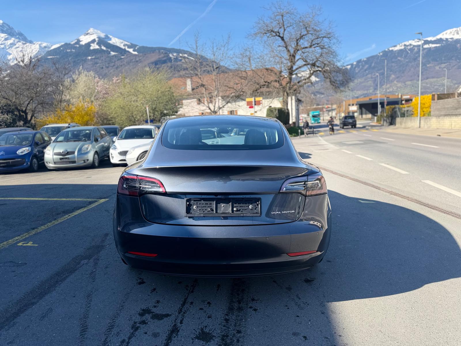 TESLA MODEL 3 Long Range Dual Motor AWD-image-4