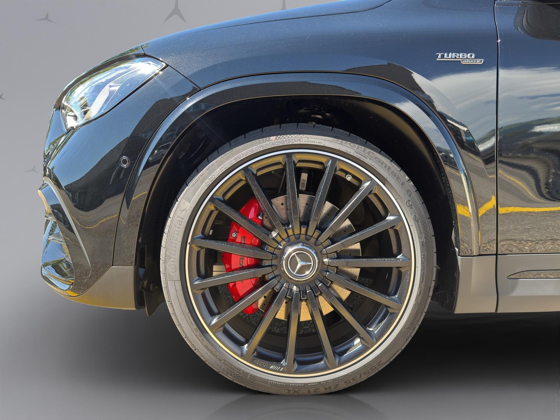 MERCEDES-BENZ GLA 35 AMG 4matic-showroom-element-2