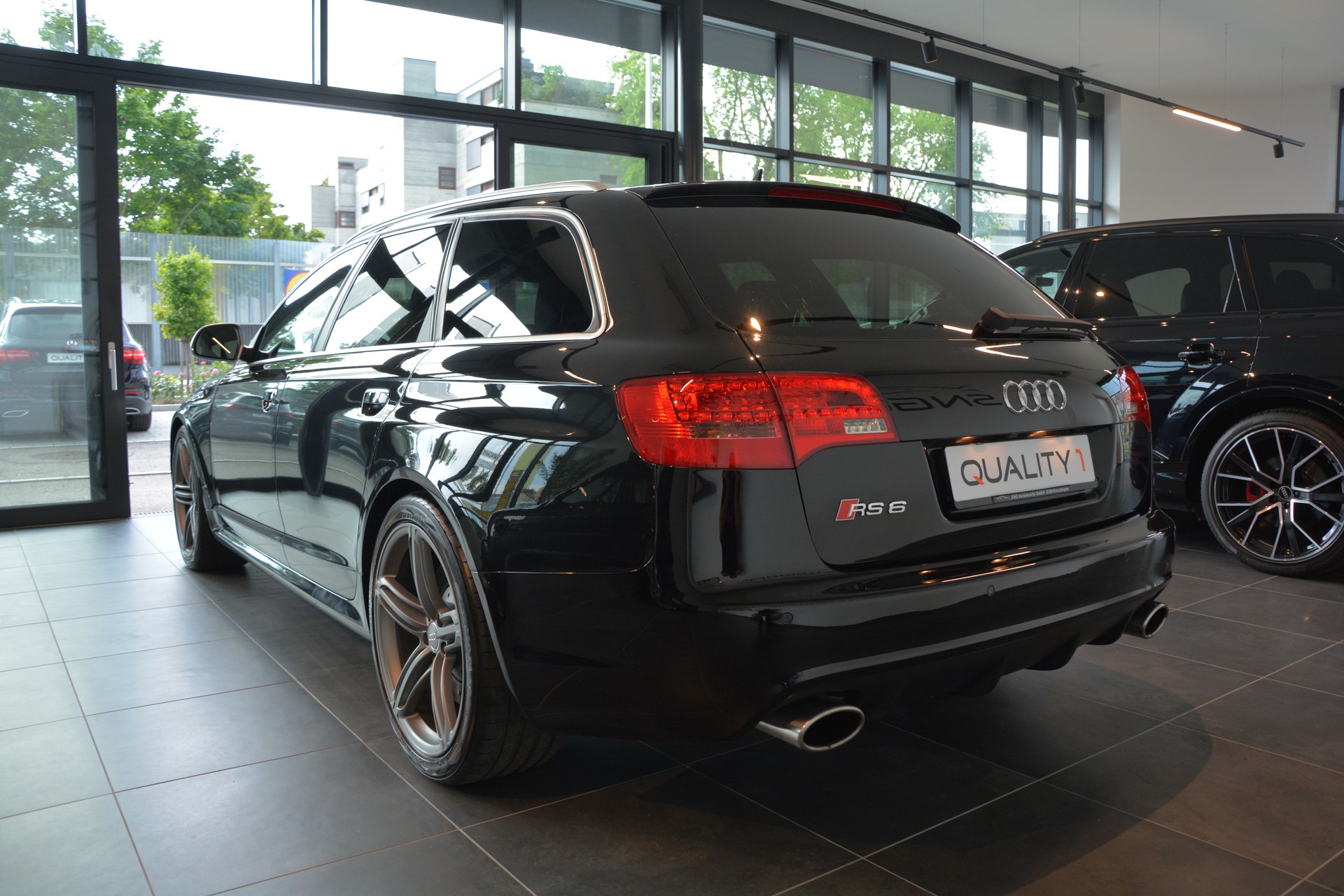 AUDI RS6 Avant 5.0 TFSI V10 quattro tiptronic-showroom-element-3
