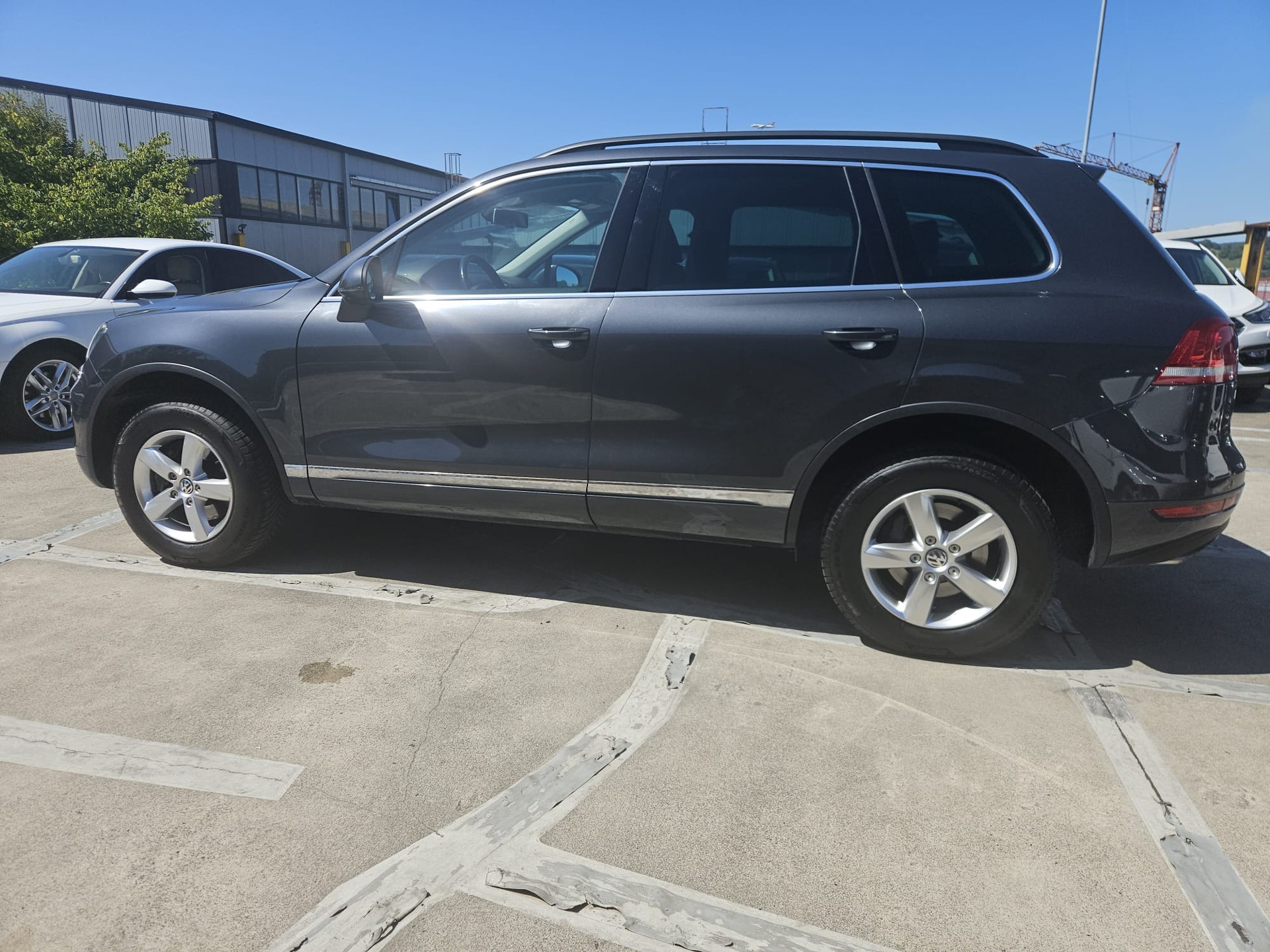VW Touareg 3.0 TDI BlueMotion Technology Tiptronic-showroom-element-1