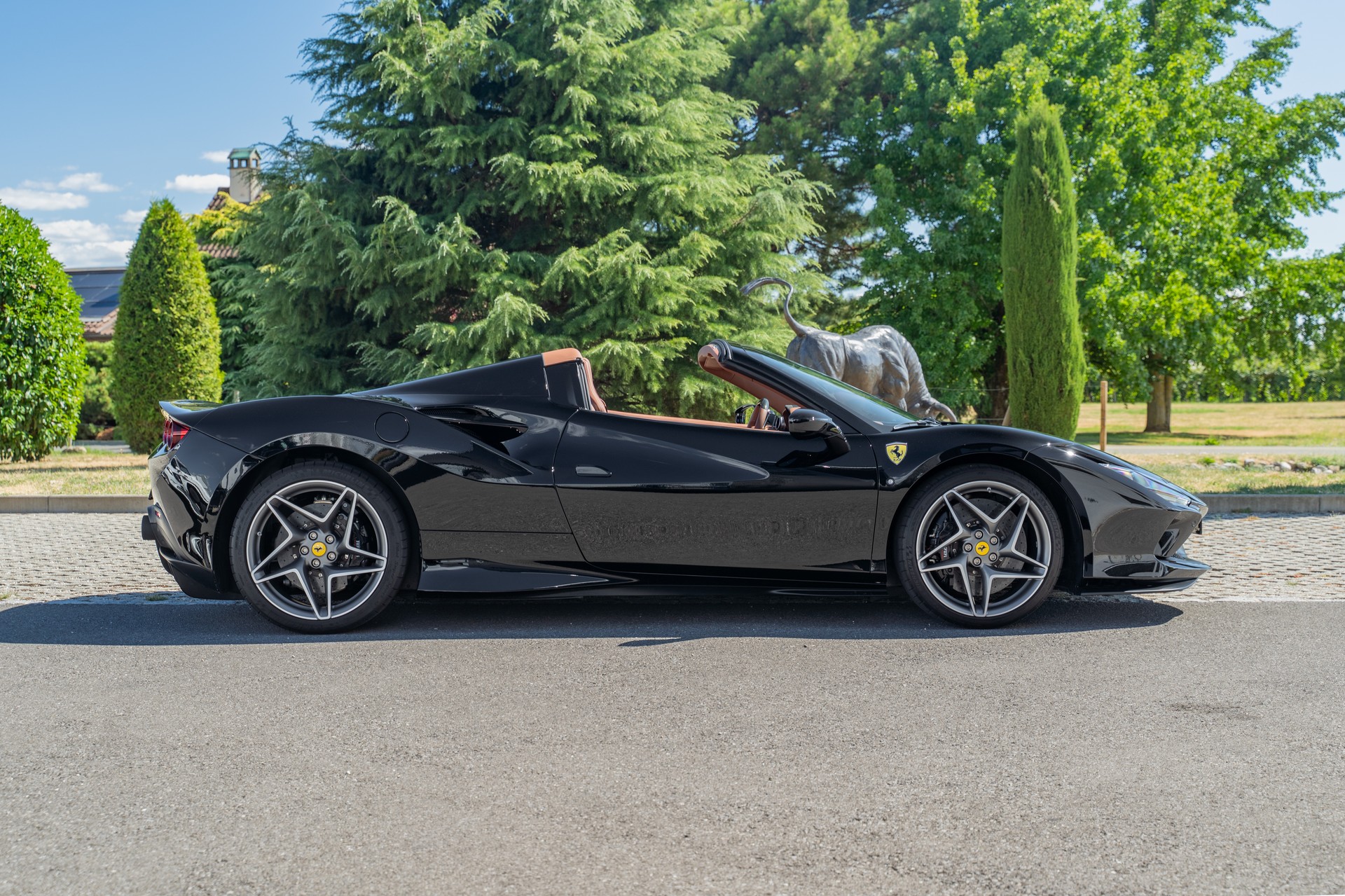 FERRARI F8 Spider-image-4