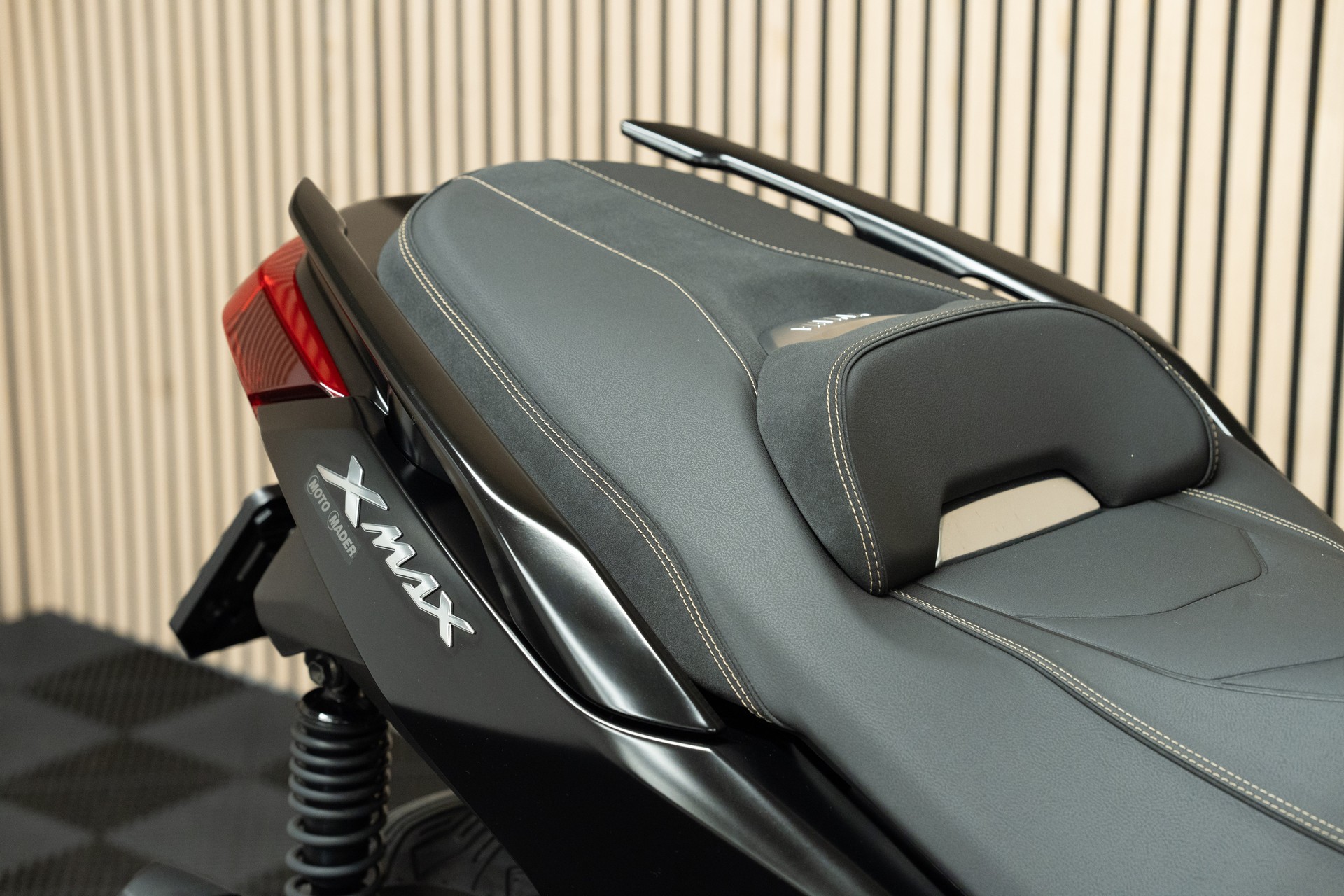 YAMAHA X-Max 300 Tech Max-image-3