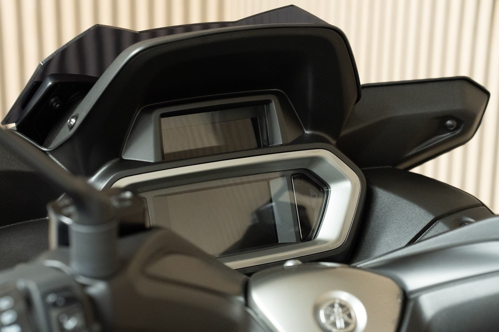 YAMAHA X-Max 300 Tech Max-image-2