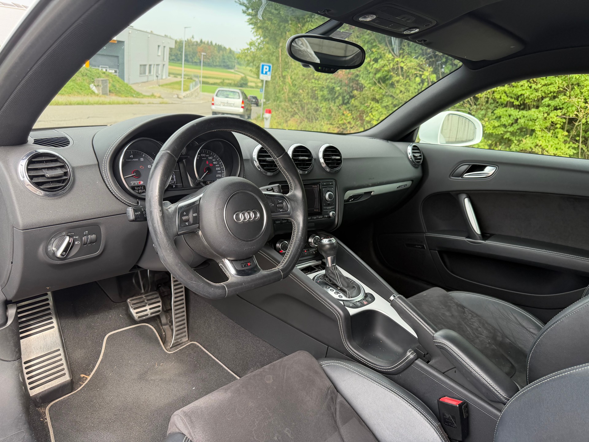AUDI TTS Coupé 2.0 TFSI quattro S-tronic-image-6