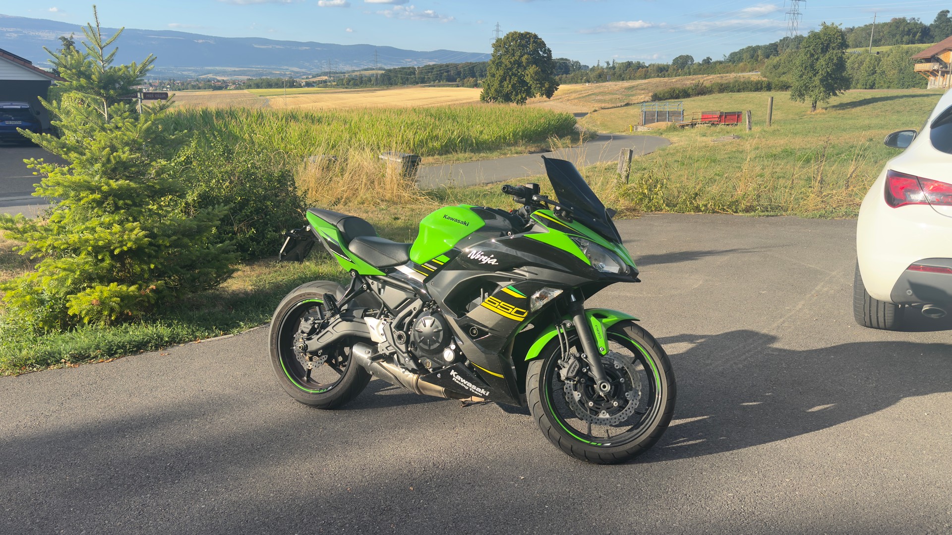 KAWASAKI Ninja 650 ABS KRT (35kW)-image-1