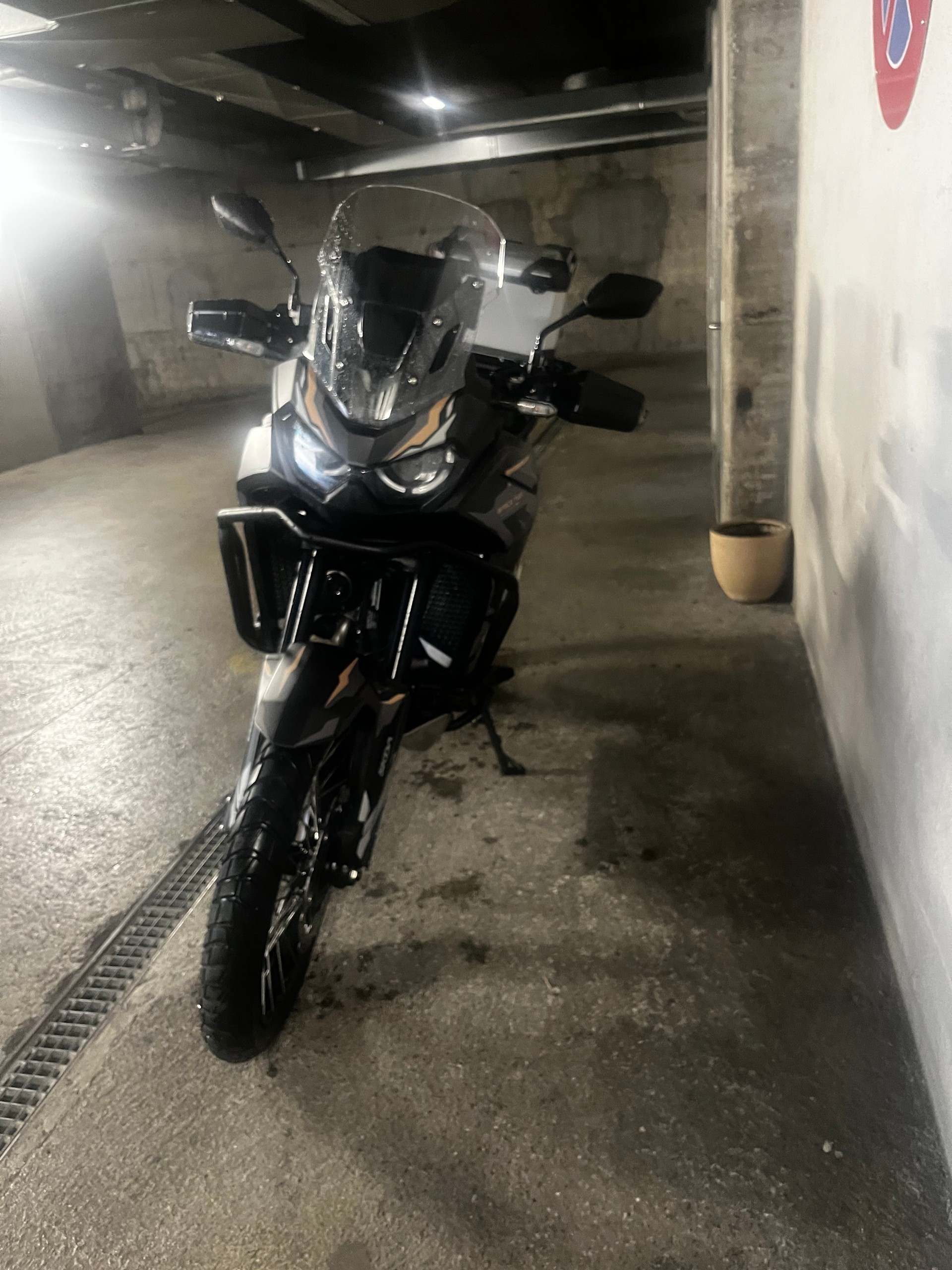 HONDA CRF 1100 DCT Africa Twin-image-2