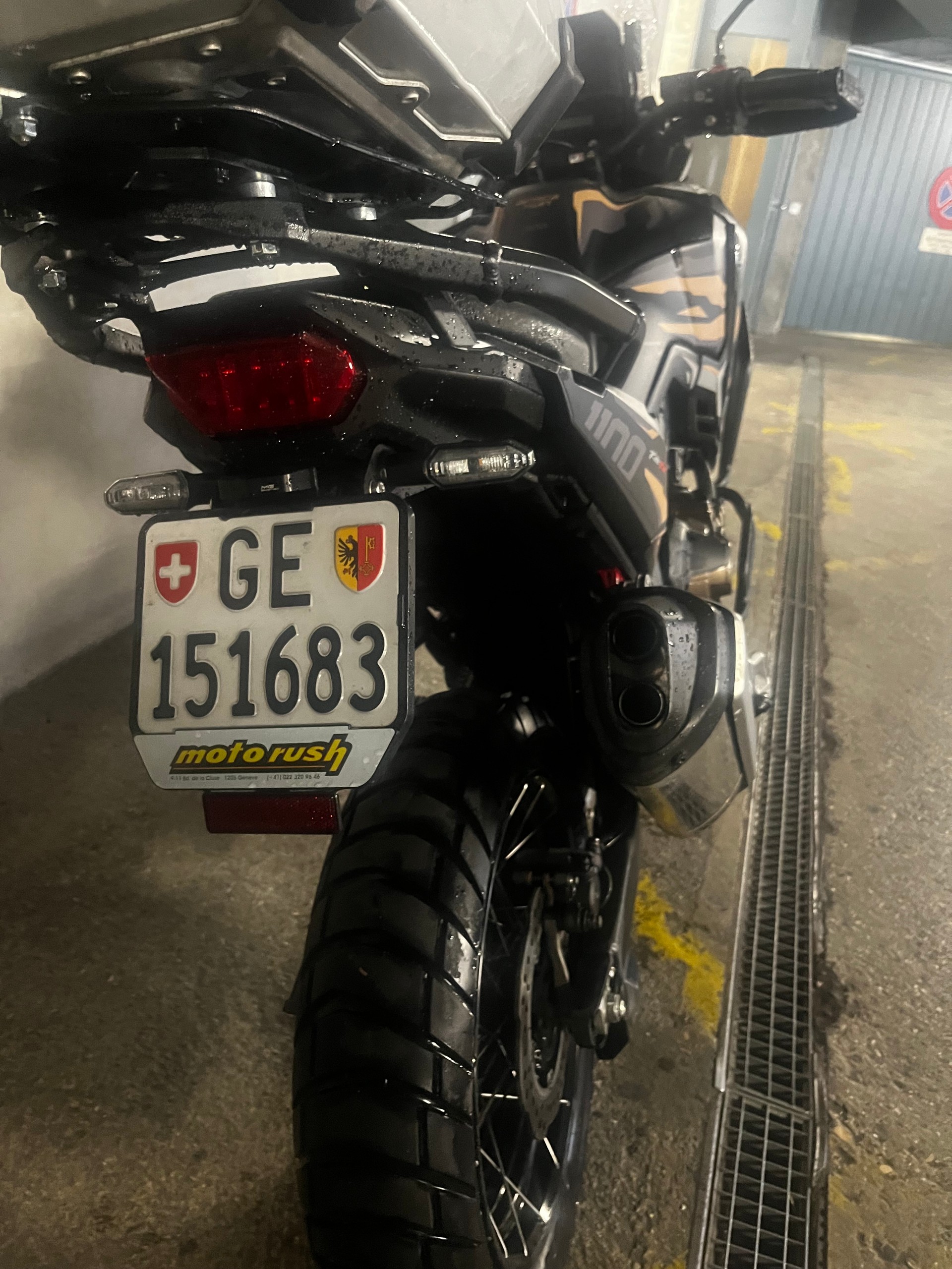 HONDA CRF 1100 DCT Africa Twin-image-5