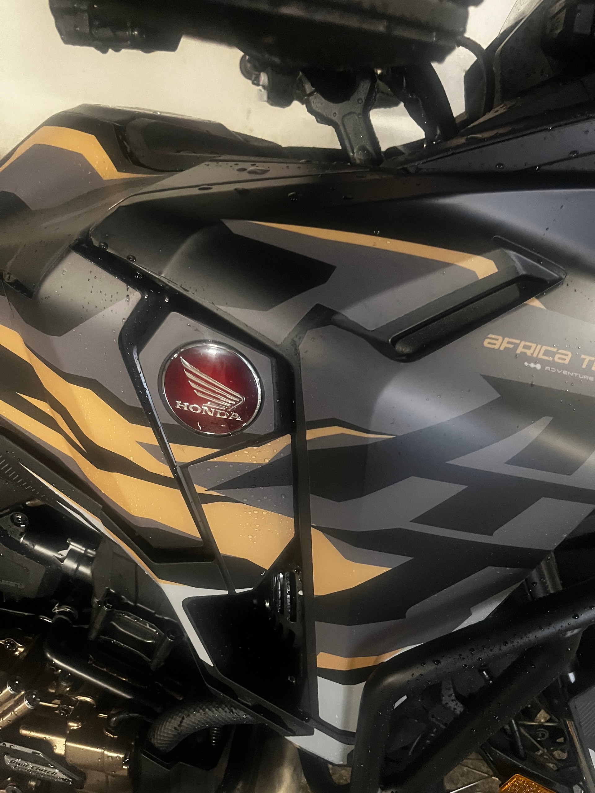 HONDA CRF 1100 DCT Africa Twin-image-8