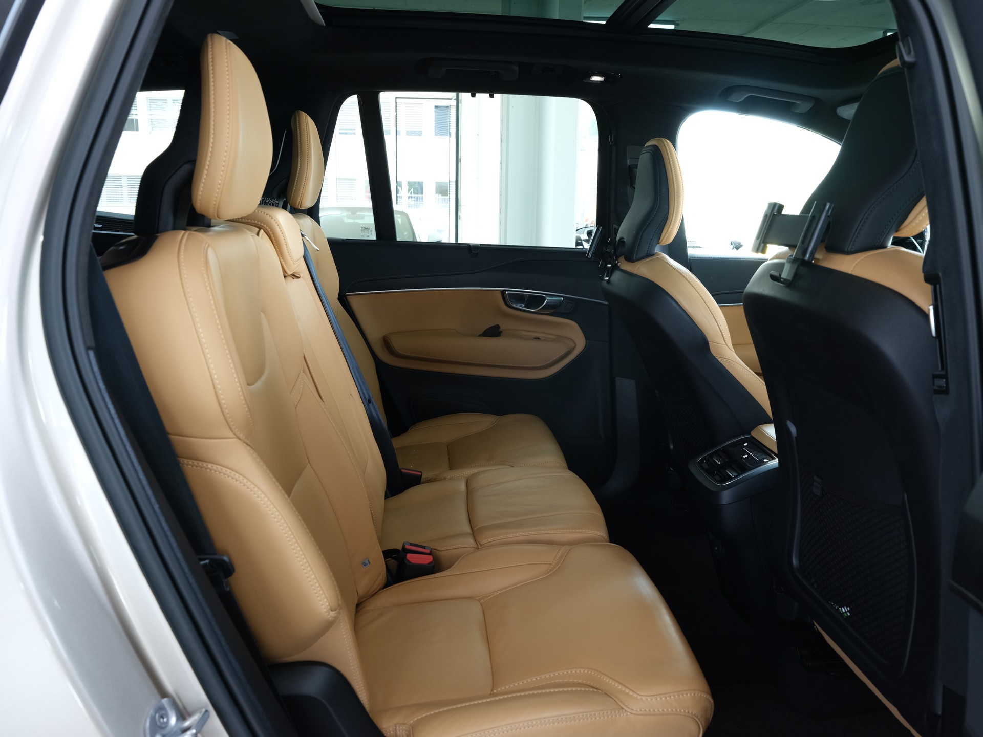 VOLVO XC90 B5 Diesel Mild Hybrid AWD R-Design Geartronic *Panorama* *360 Kamera* *Head up Display*-image-19