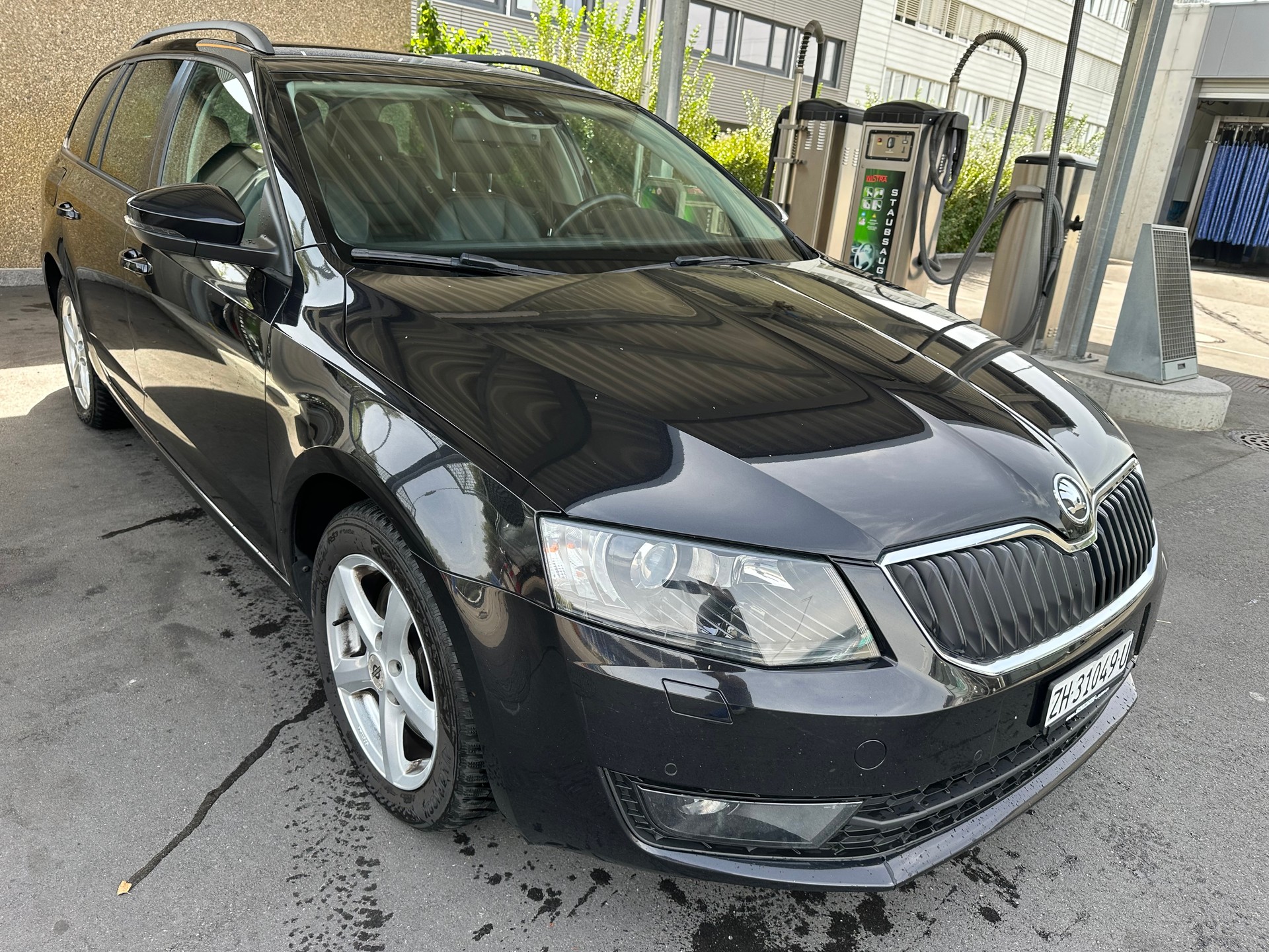 SKODA Octavia Combi 1.8 TSI Fresh 4x4 DSG-image-1