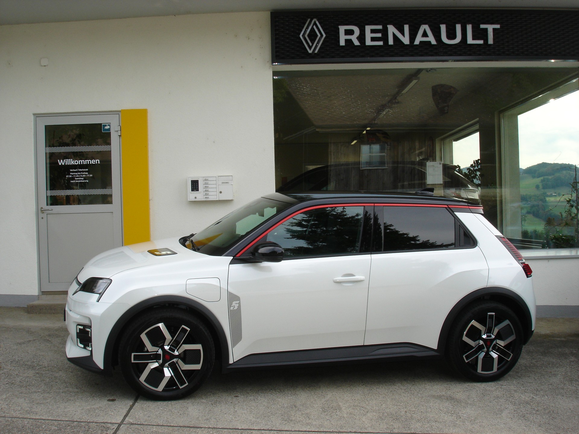 RENAULT R5 E-Tech Comfort Range 52 kWh Techno