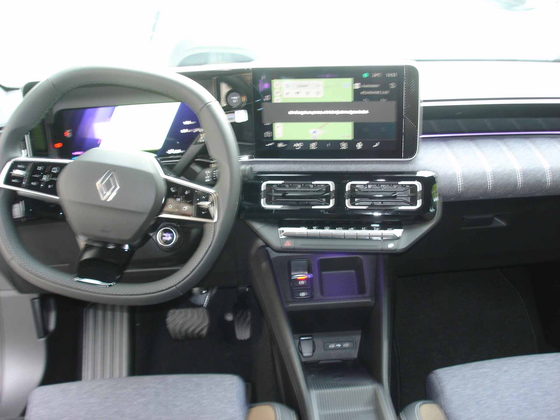 RENAULT R5 E-Tech Comfort Range 52 kWh Techno-image-10