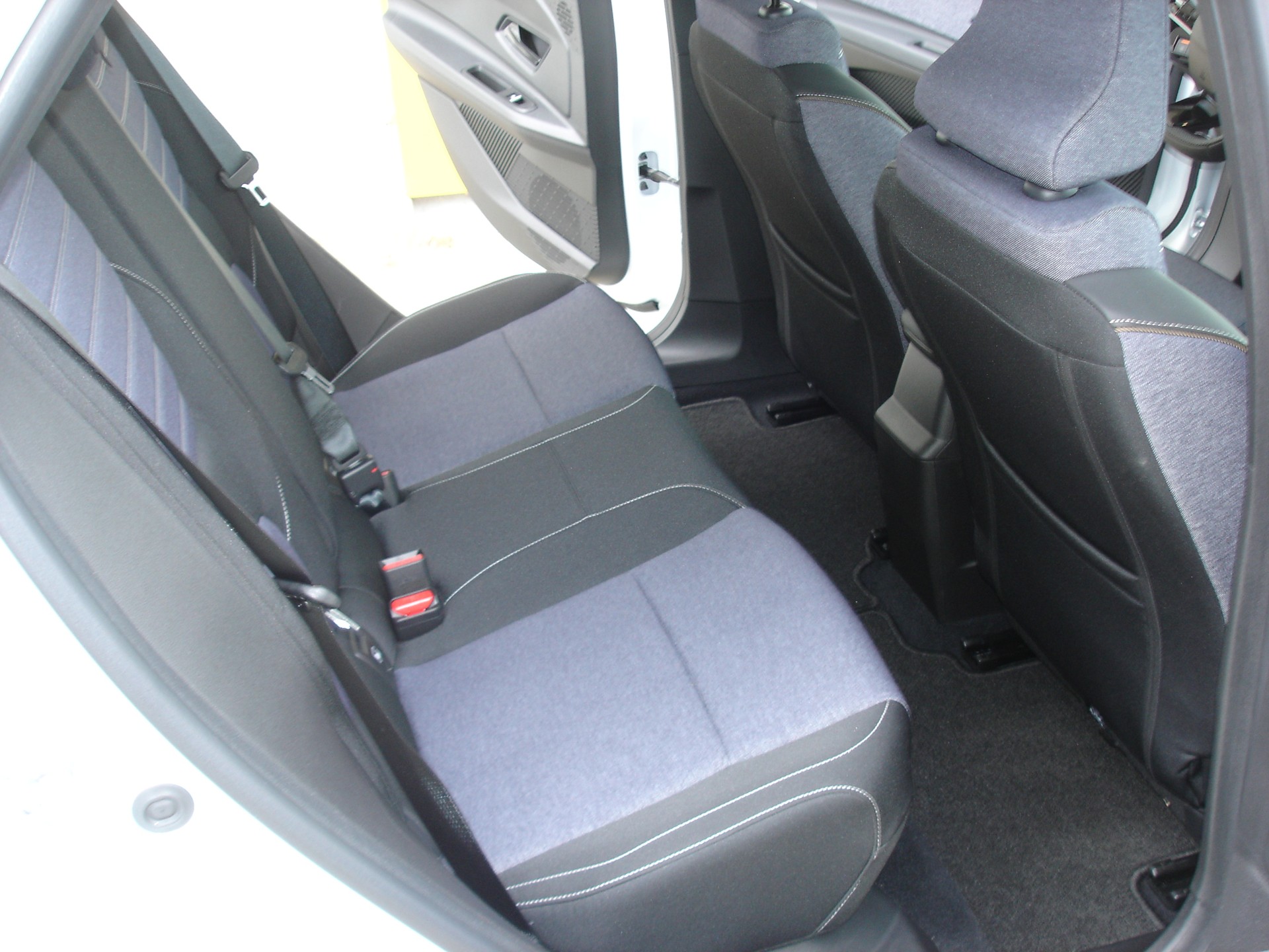 RENAULT R5 E-Tech Comfort Range 52 kWh Techno-image-8