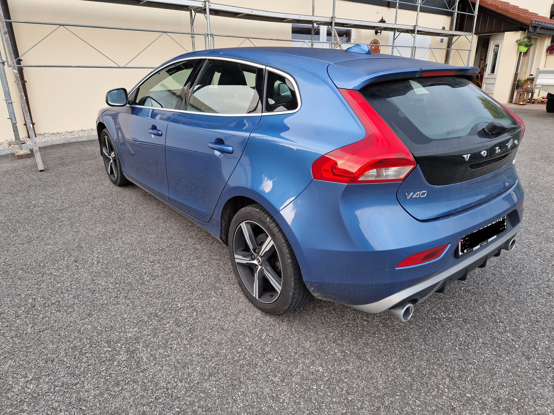 VOLVO 2.0 D3 R-Design S/S-image-4