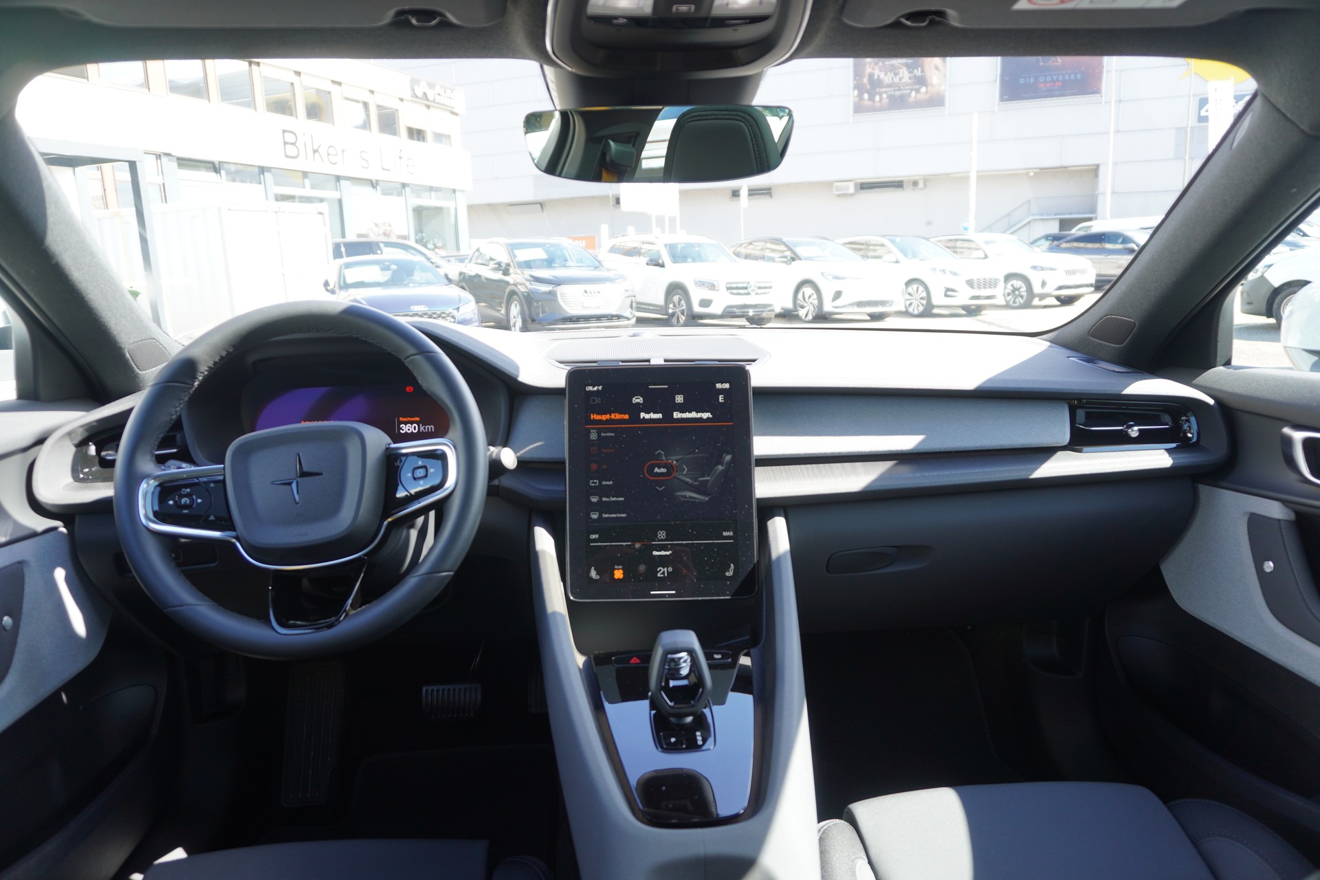 POLESTAR Polestar 2 Long Range Dual 82 kWh 350kW Performance Paket!!!-image-15