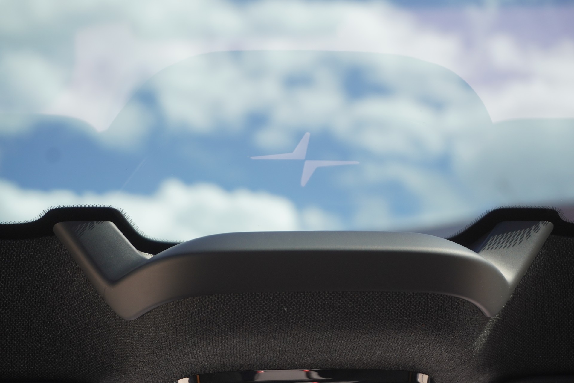 POLESTAR Polestar 2 Long Range Dual 82 kWh 350kW Performance Paket!!!-image-16