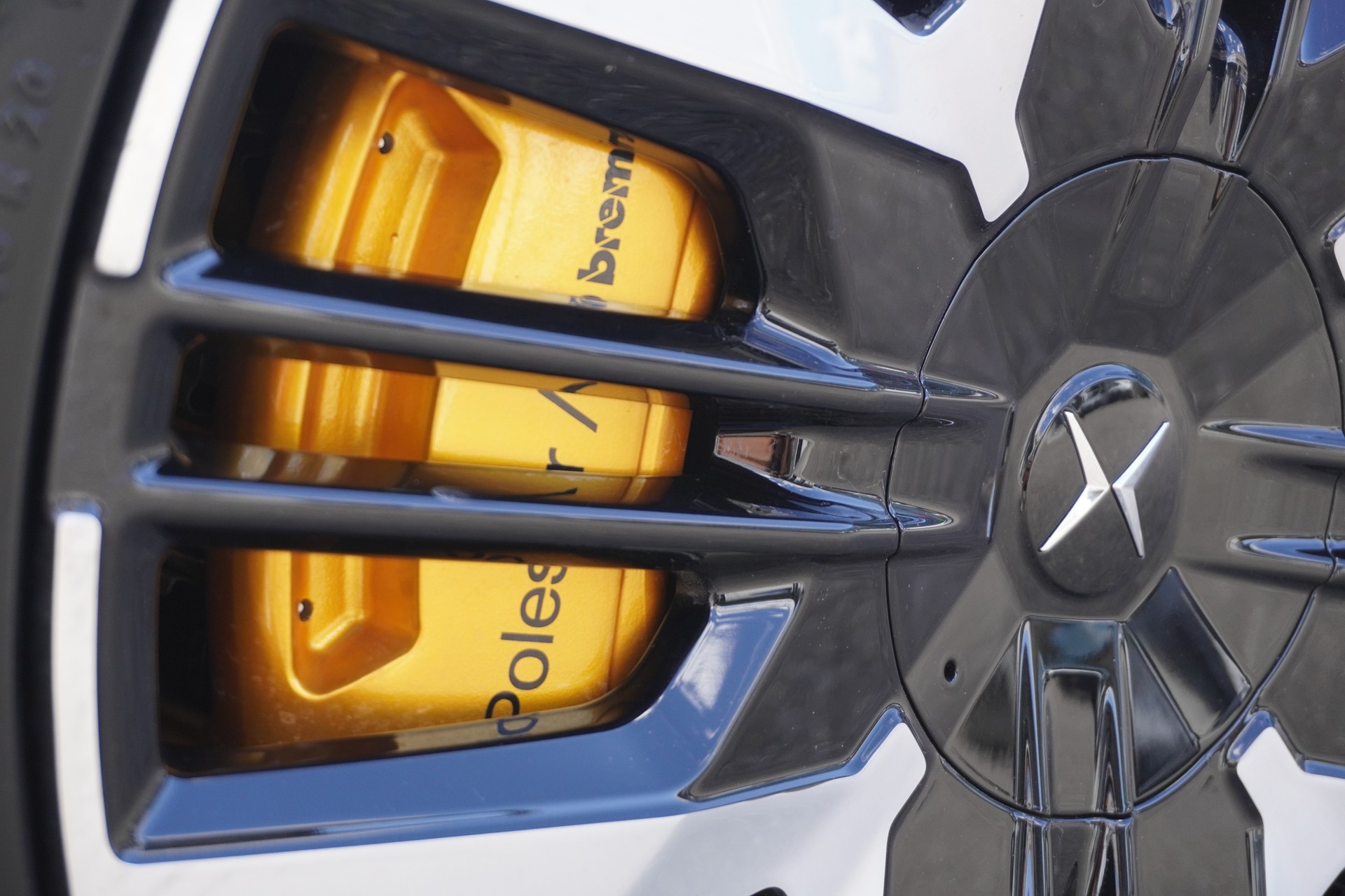 POLESTAR Polestar 2 Long Range Dual 82 kWh 350kW Performance Paket!!!-image-39