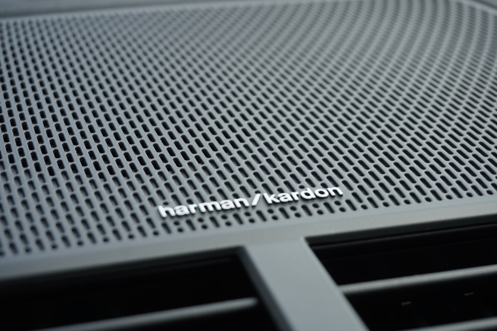 POLESTAR Polestar 2 Long Range Dual 82 kWh 350kW Performance Paket!!!-image-30