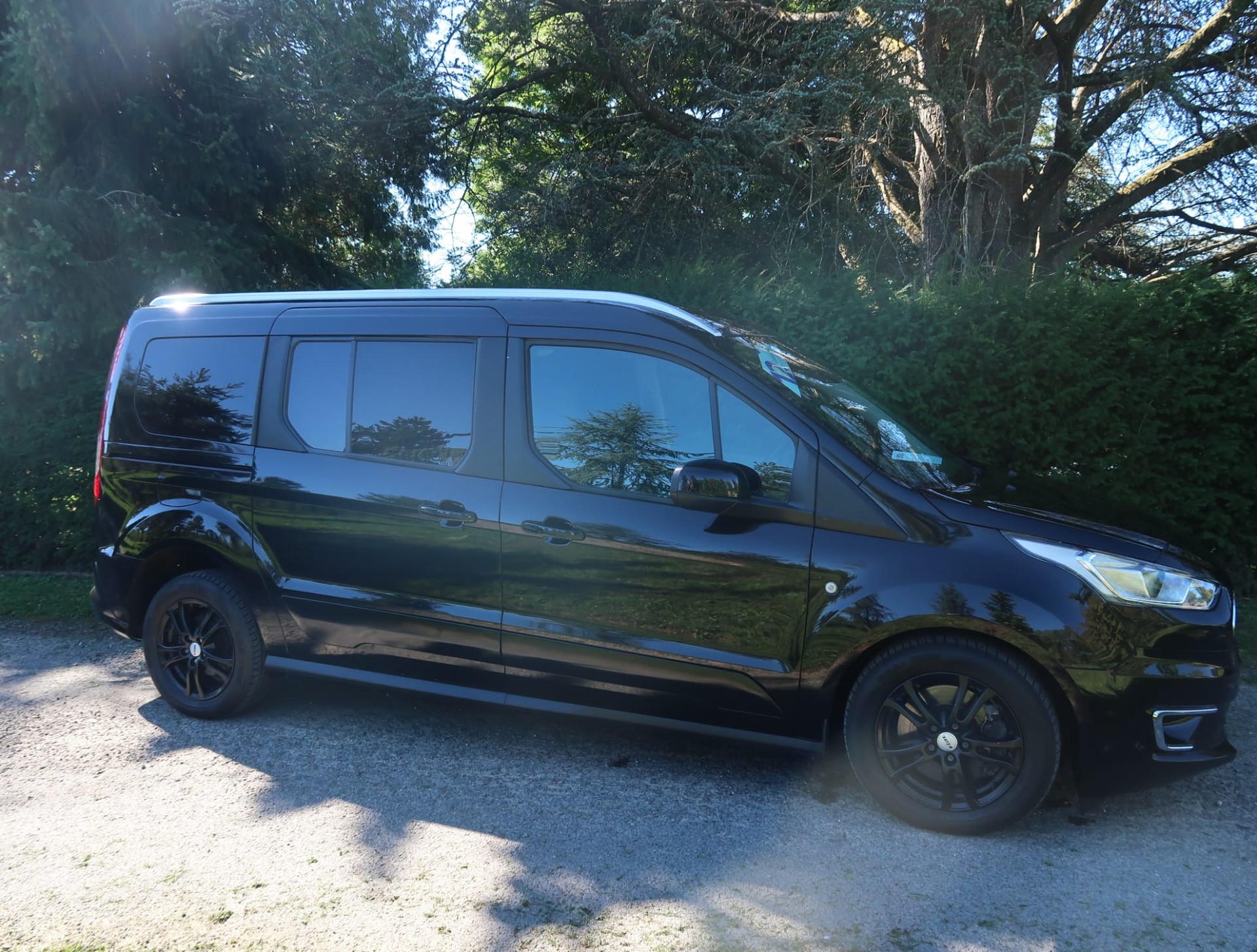 FORD Grand Tourneo Connect 1.5 EcoBlue Titanium Automat - 7 places-showroom-element-3