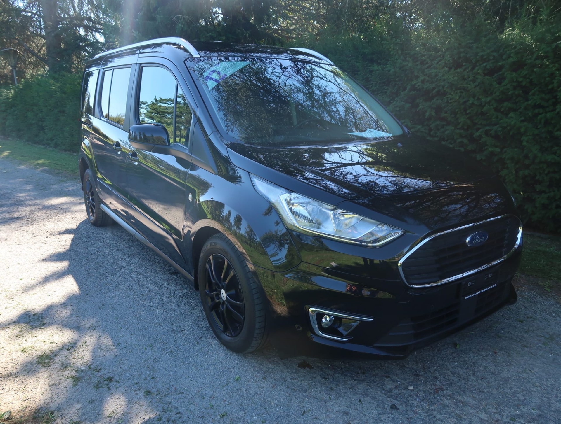 FORD Grand Tourneo Connect 1.5 EcoBlue Titanium Automat - 7 places-showroom-element-2