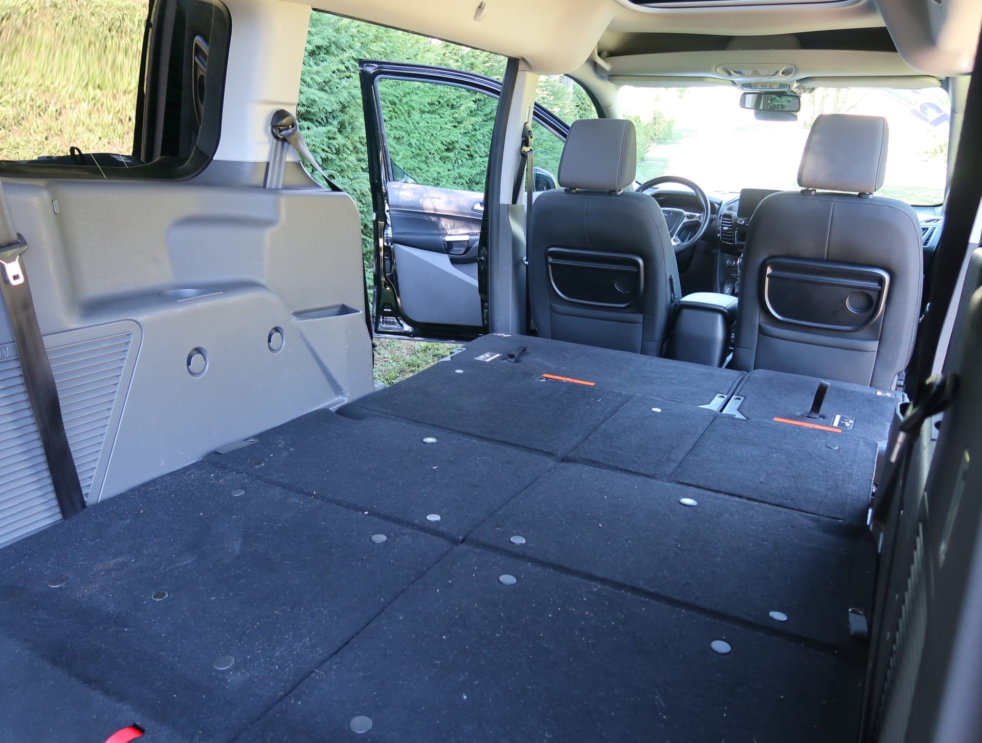 FORD Grand Tourneo Connect 1.5 EcoBlue Titanium Automat - 7 places-image-23