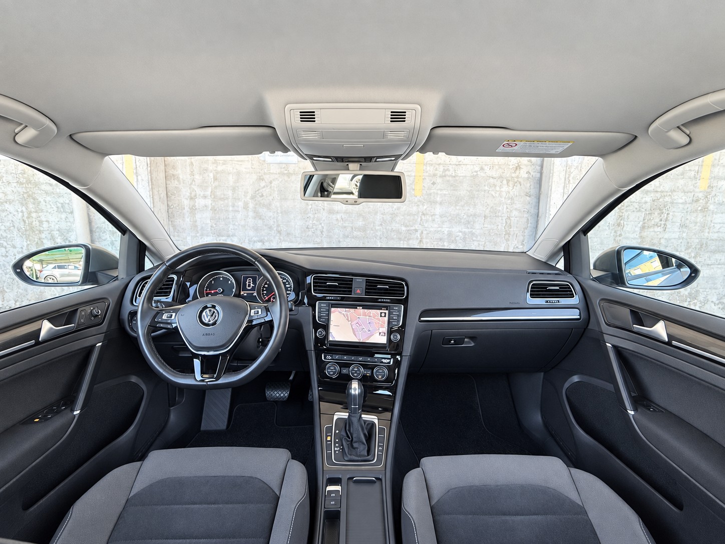 VW Golf 2.0 TDI Highline DSG-Automat-image-9