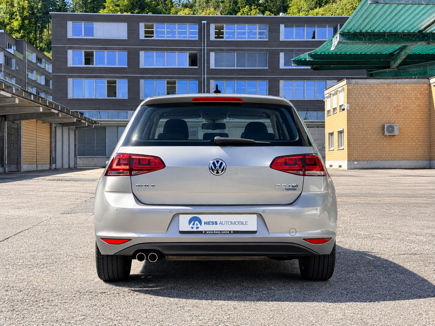 VW Golf 2.0 TDI Highline DSG-Automat-image-4