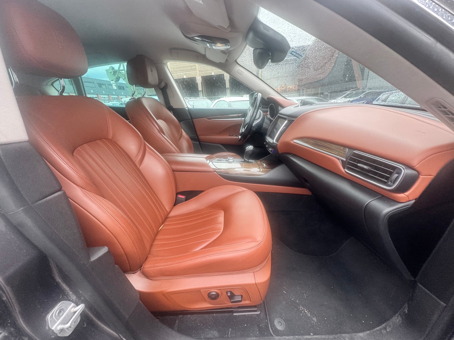 MASERATI Levante D 3.0 V6 Automatica-image-11