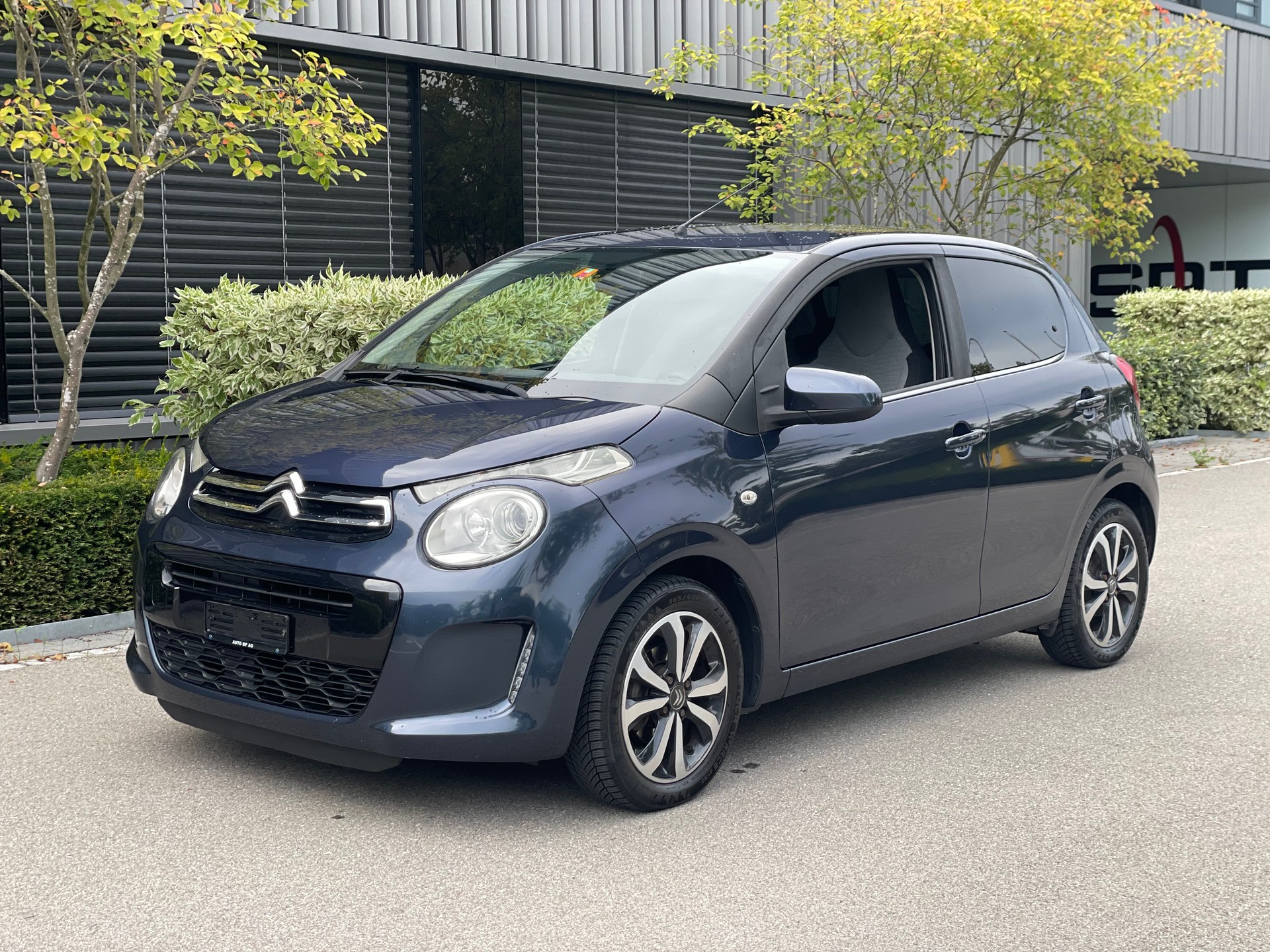 CITROEN C1 1.2 VTi Shine Edition