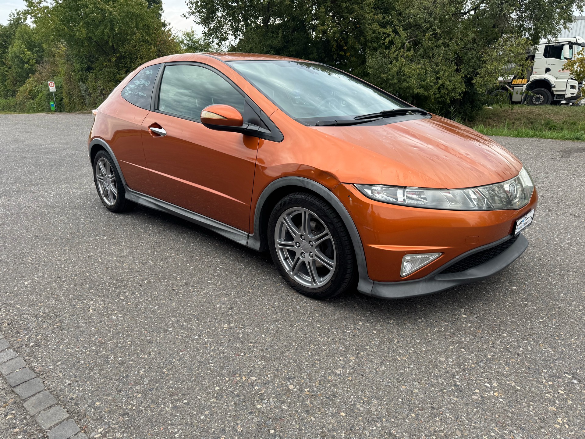 HONDA Civic 1.8i Type-S Plus i-Shift-showroom-element-1