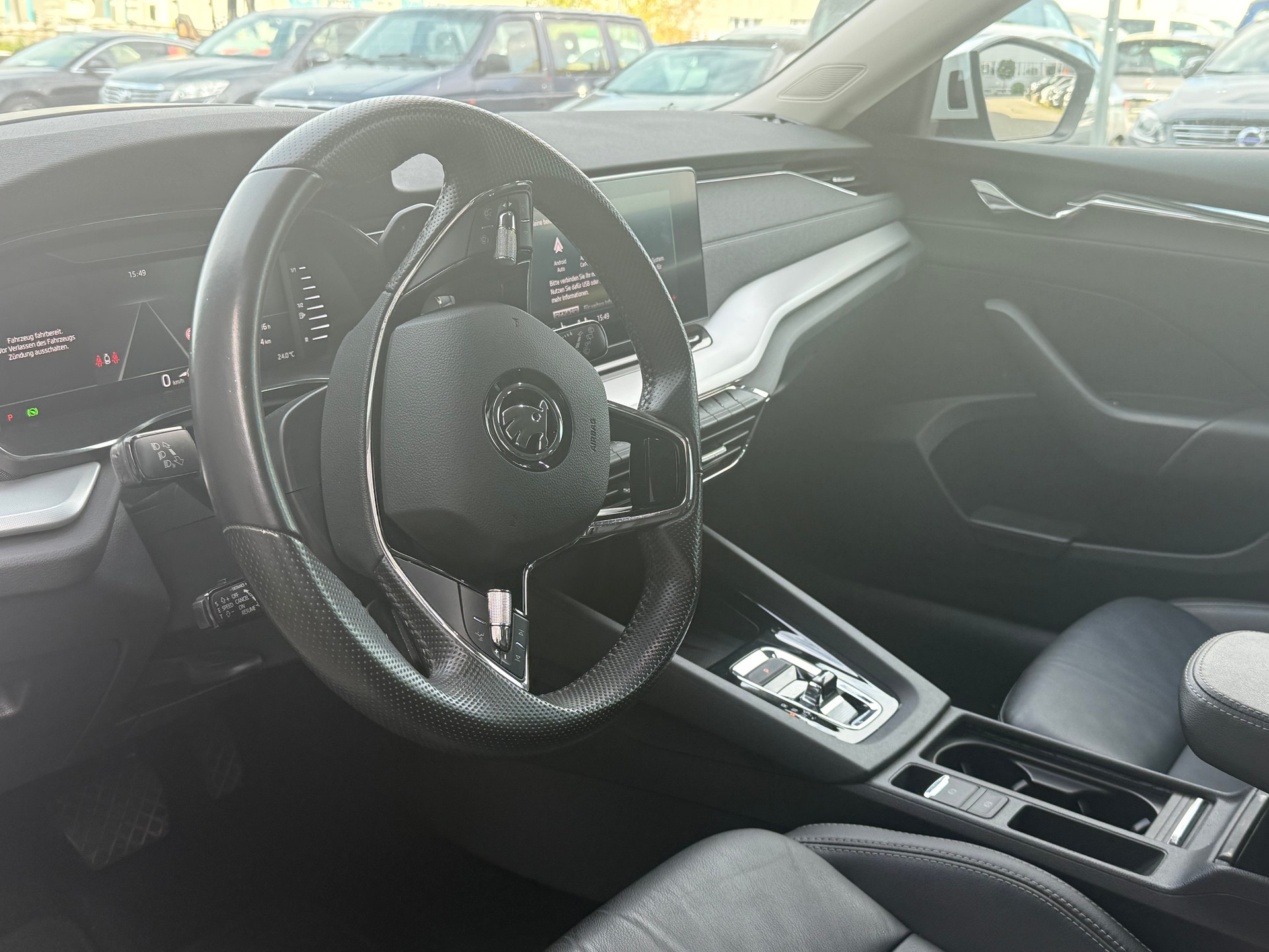 SKODA Octavia Combi 1.5 TSI G-Tec DSG Style-image-7