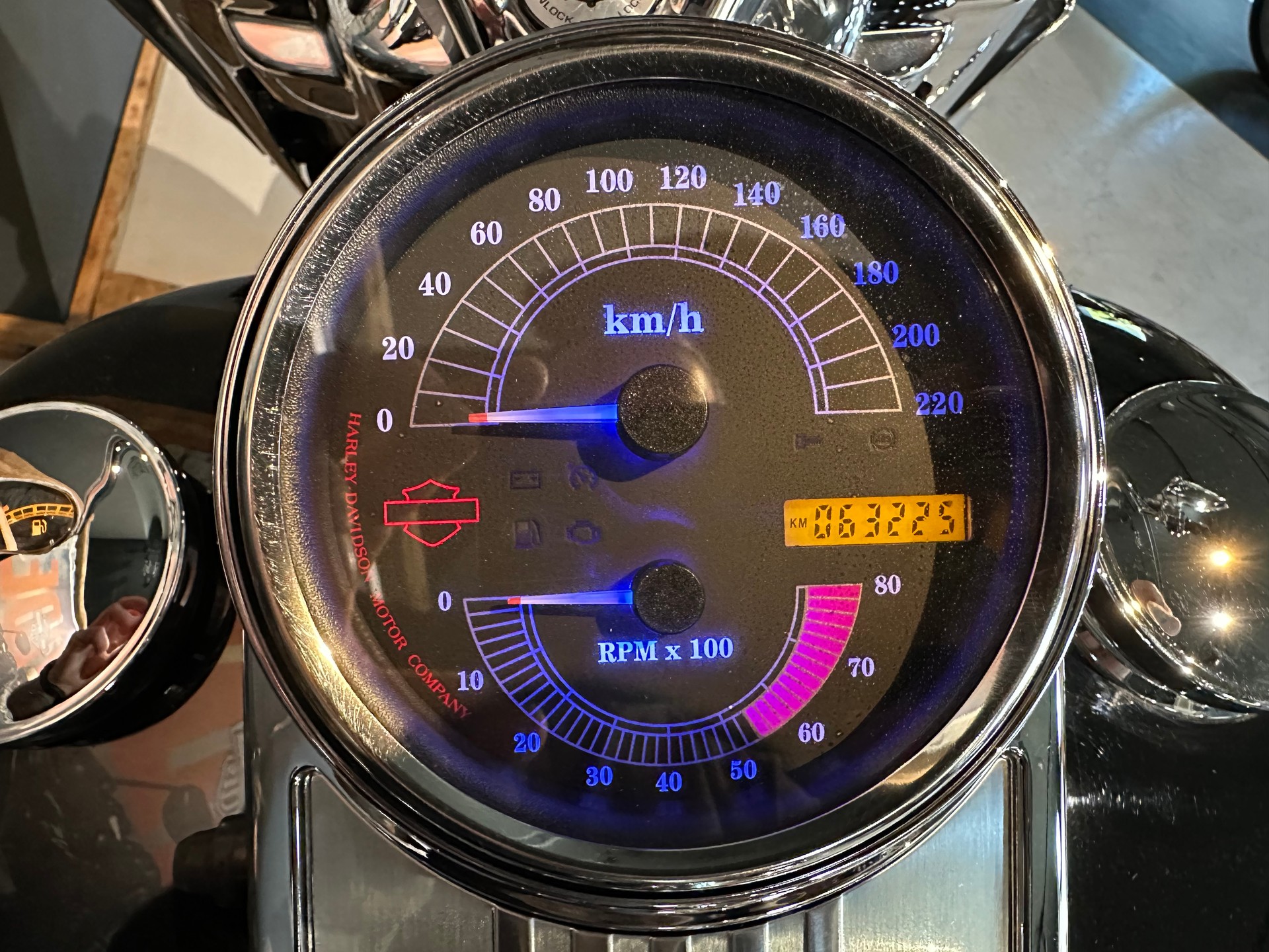 HARLEY-DAVIDSON FLHRC Road King Classic 103 ABS (25KW) Possible-image-14