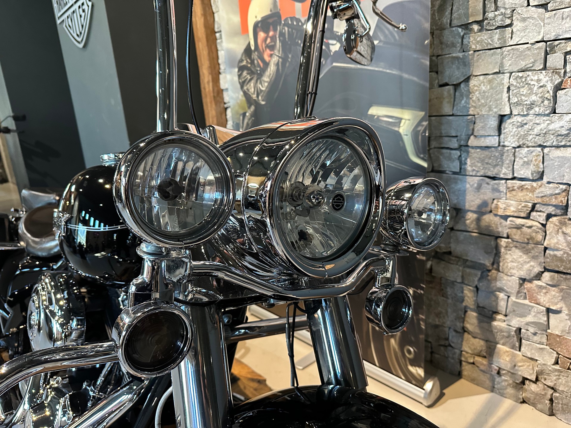 HARLEY-DAVIDSON FLHRC Road King Classic 103 ABS (25KW) Possible-image-7