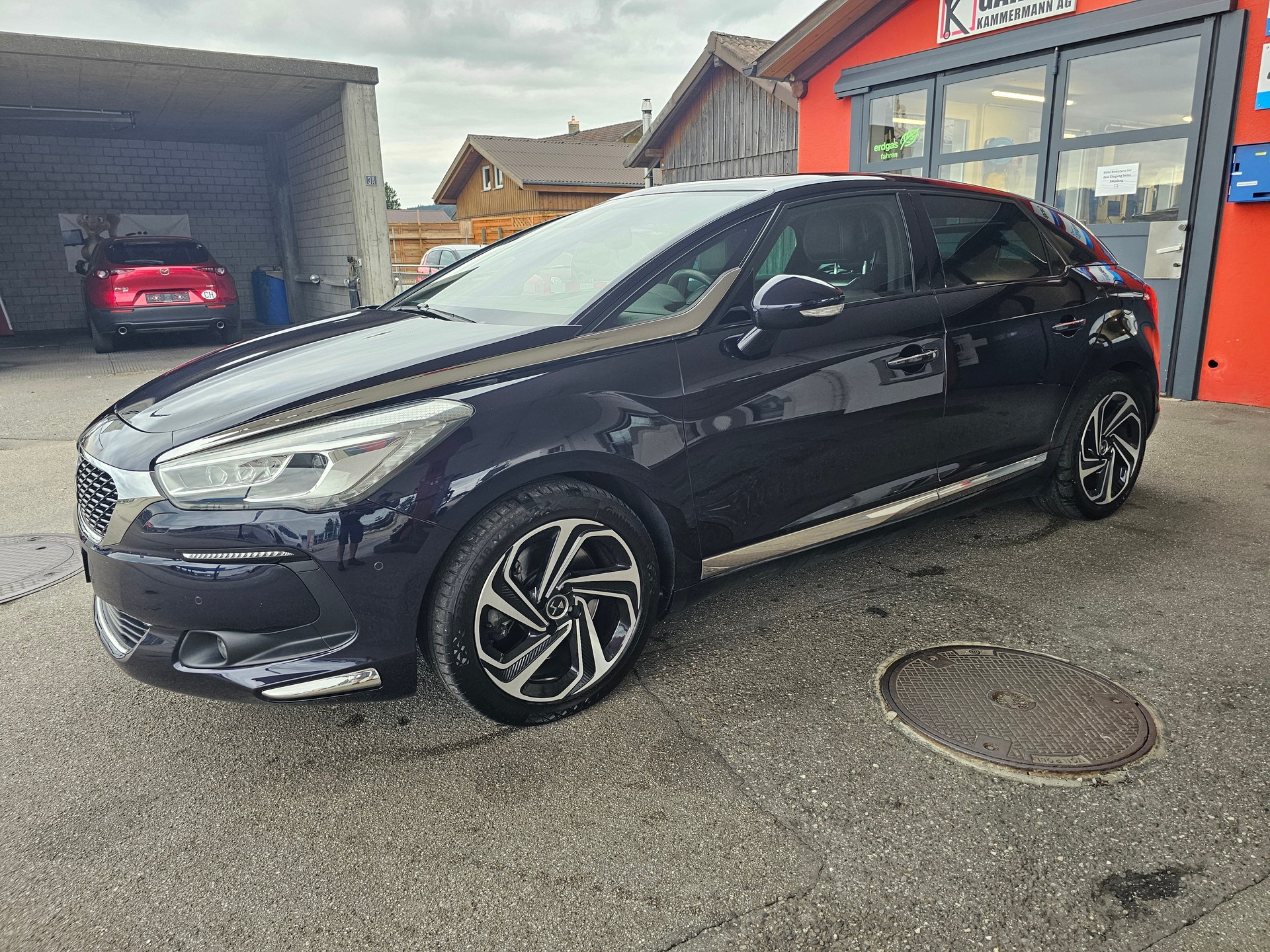DS AUTOMOBILES DS5 2.0 BlueHDi Sport Chic Automatic-image-1