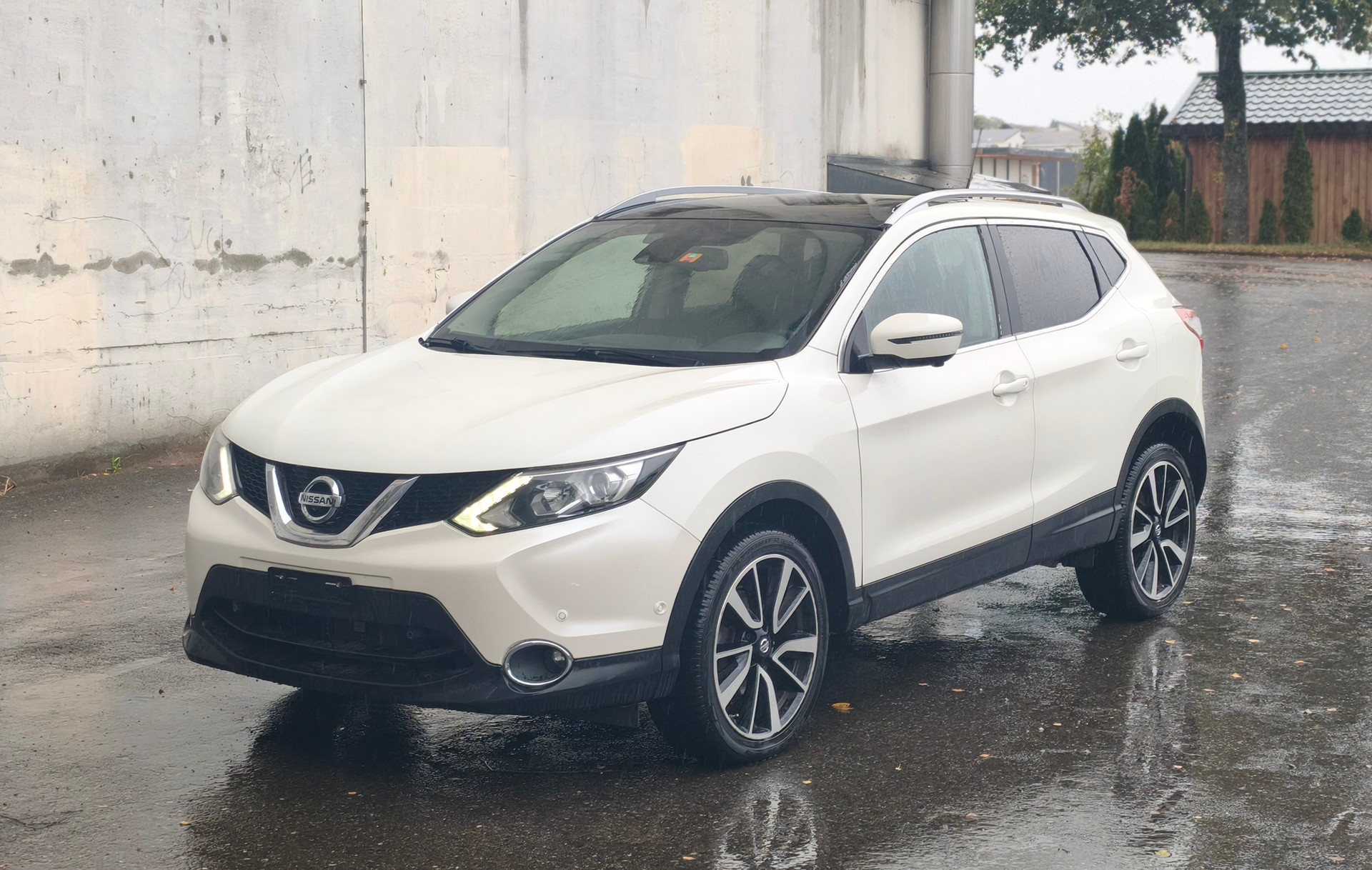 NISSAN Qashqai 1.2 DIG-T N-Connecta Xtronic CVT